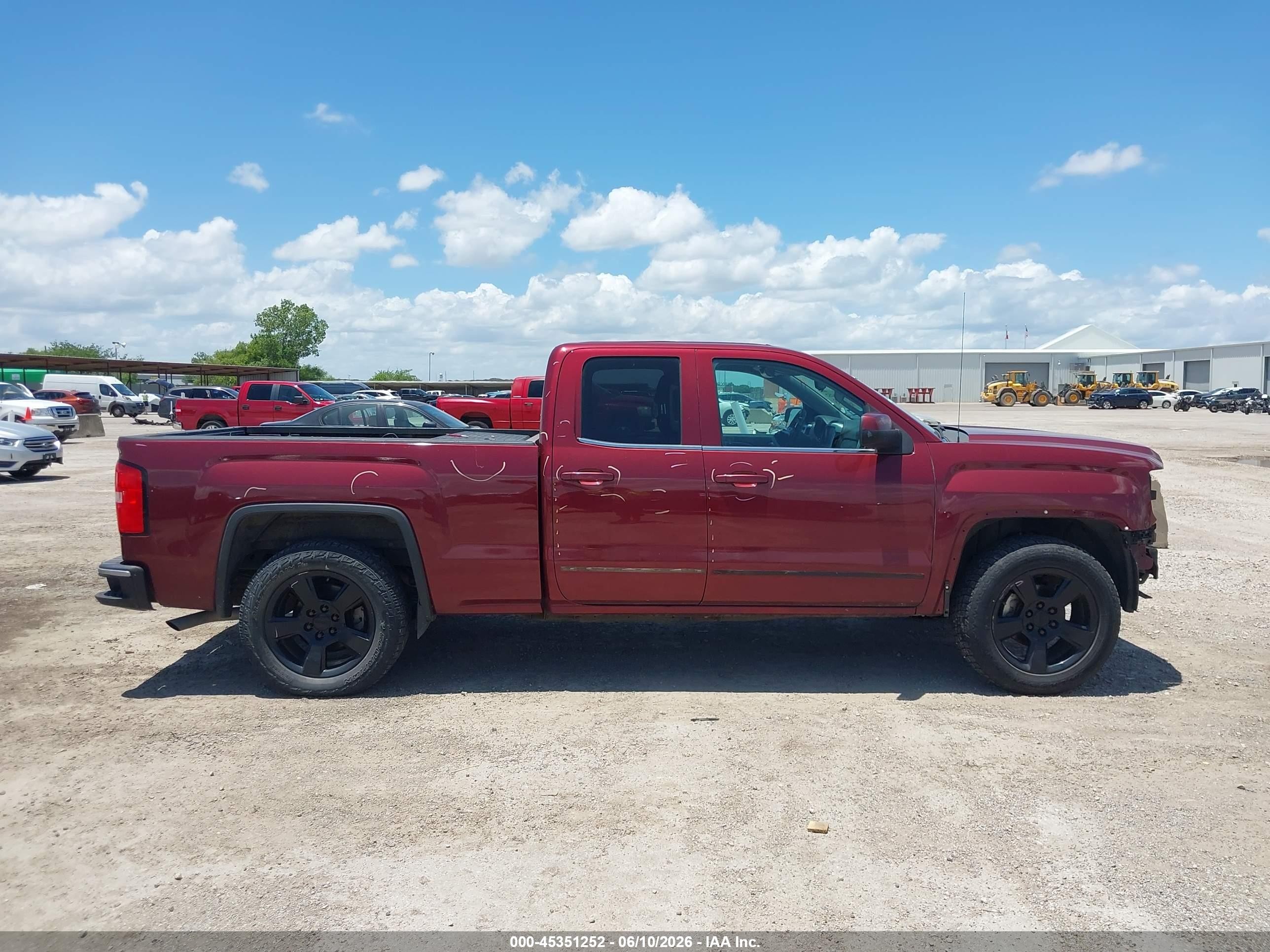 2015 Gmc Sierra 1500 Sle Red vin: 1GTR1UEC5FZ146977