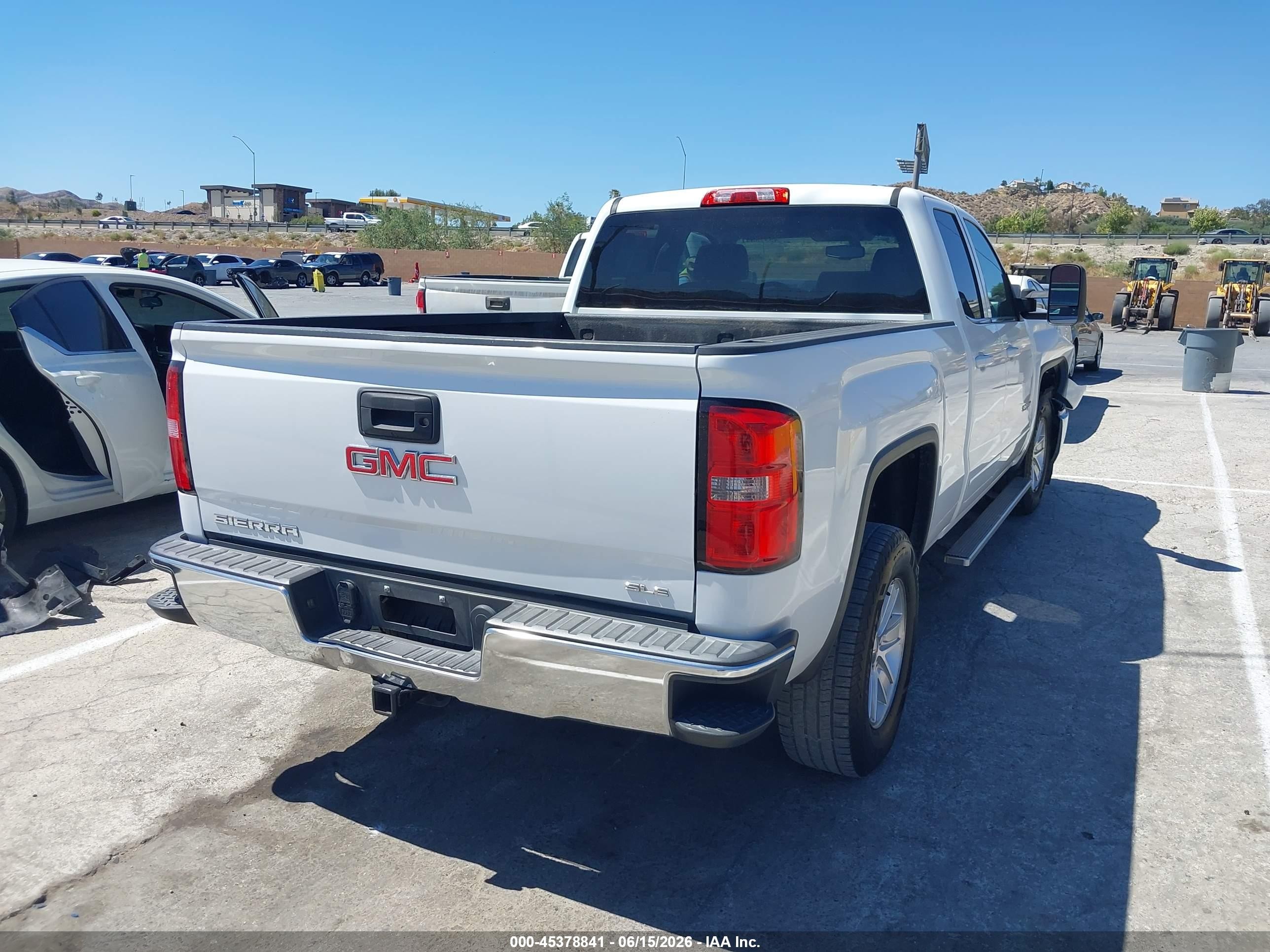 2015 Gmc Sierra 1500 Sle White vin: 1GTR1UEC8FZ289955