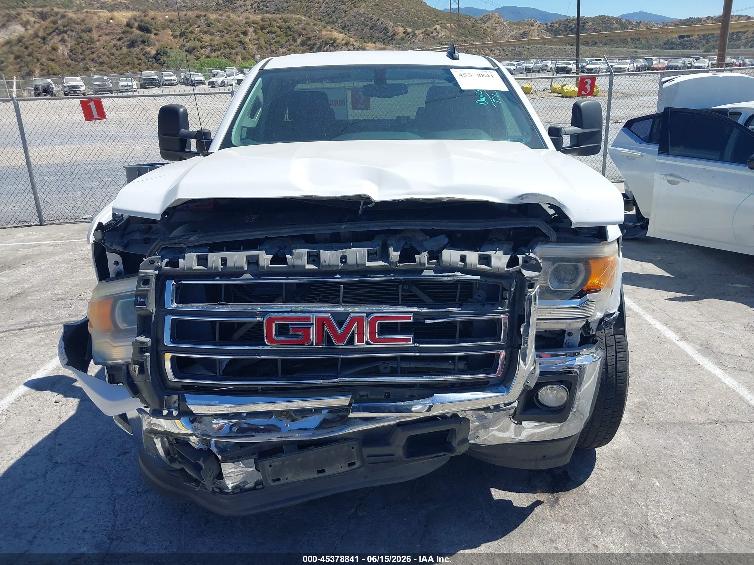 2015 Gmc Sierra 1500 Sle White vin: 1GTR1UEC8FZ289955