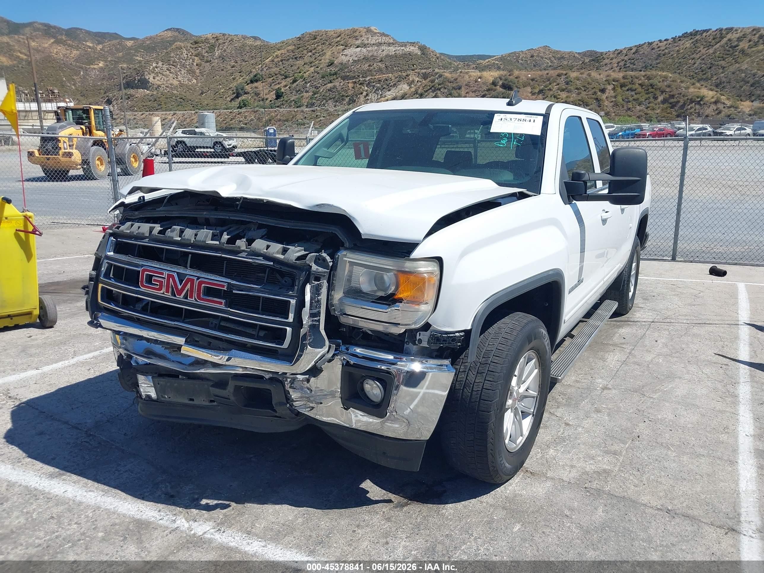 2015 Gmc Sierra 1500 Sle White vin: 1GTR1UEC8FZ289955