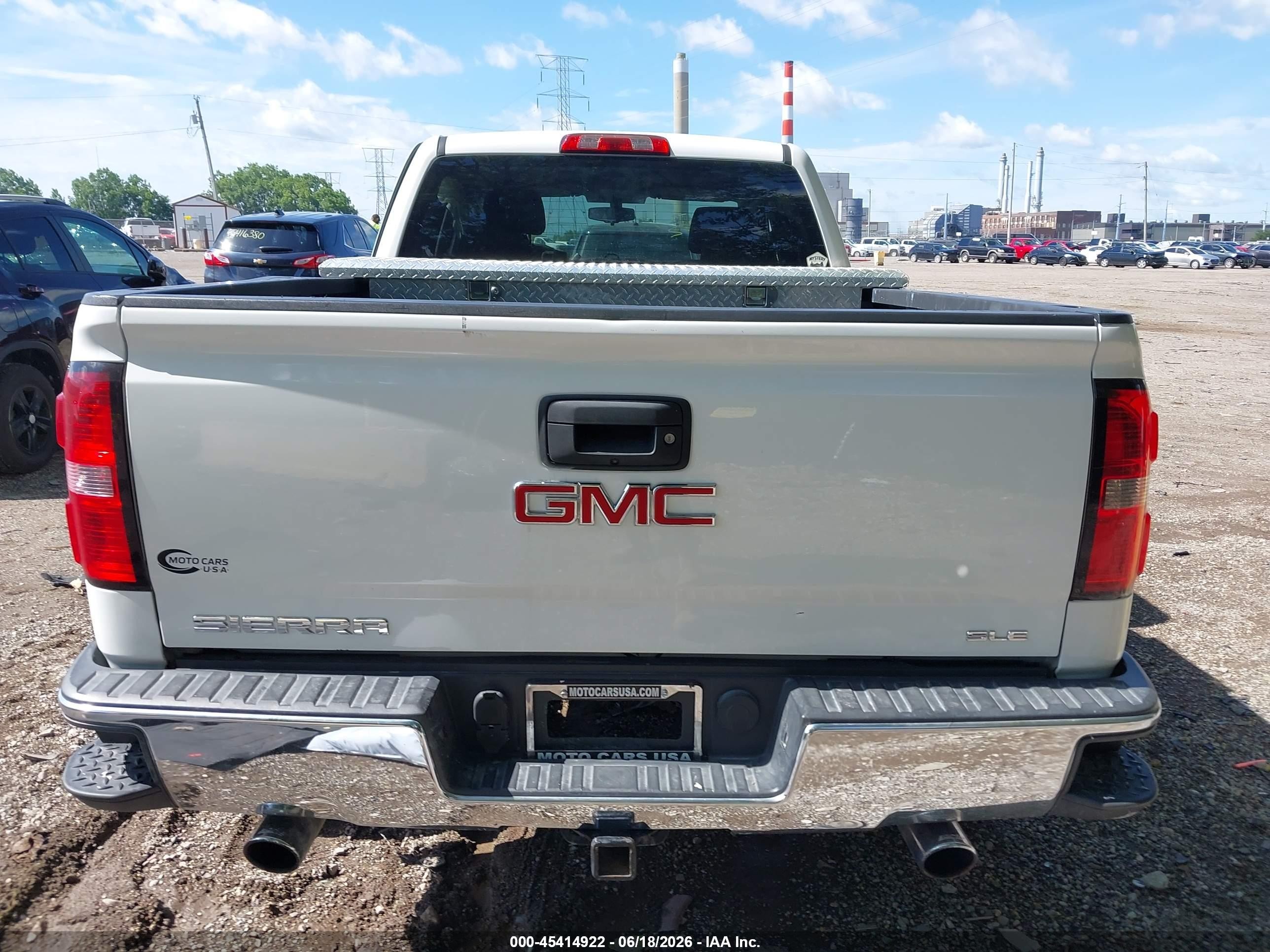 2015 Gmc Sierra 1500 Sle White vin: 1GTR1UEC8FZ350804