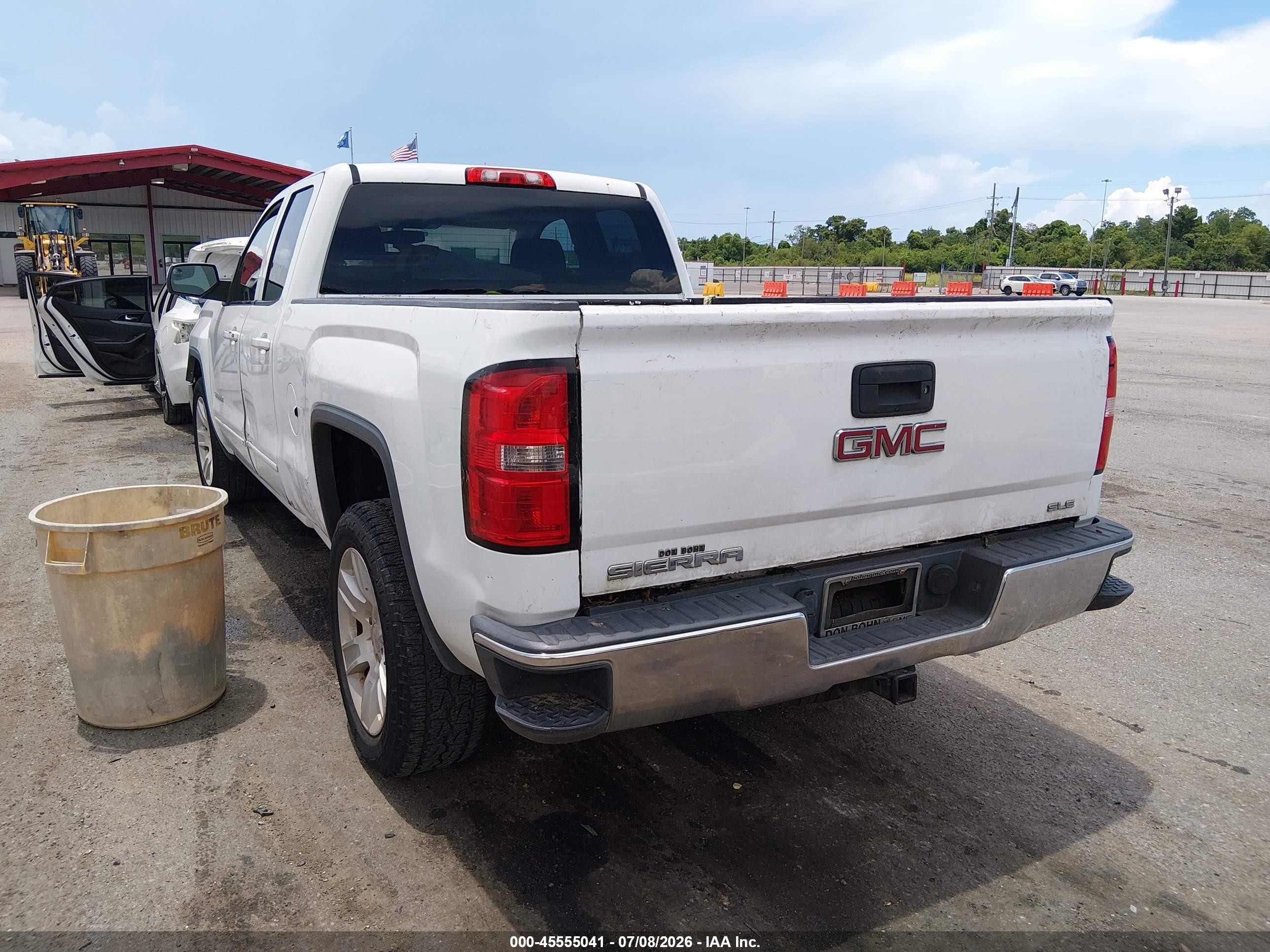 2015 Gmc Sierra 1500 Sle White vin: 1GTR1UEC8FZ397332