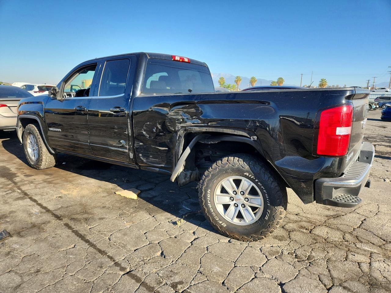 2015 Gmc Sierra C1500 Sle Black vin: 1GTR1UEH8FZ298425