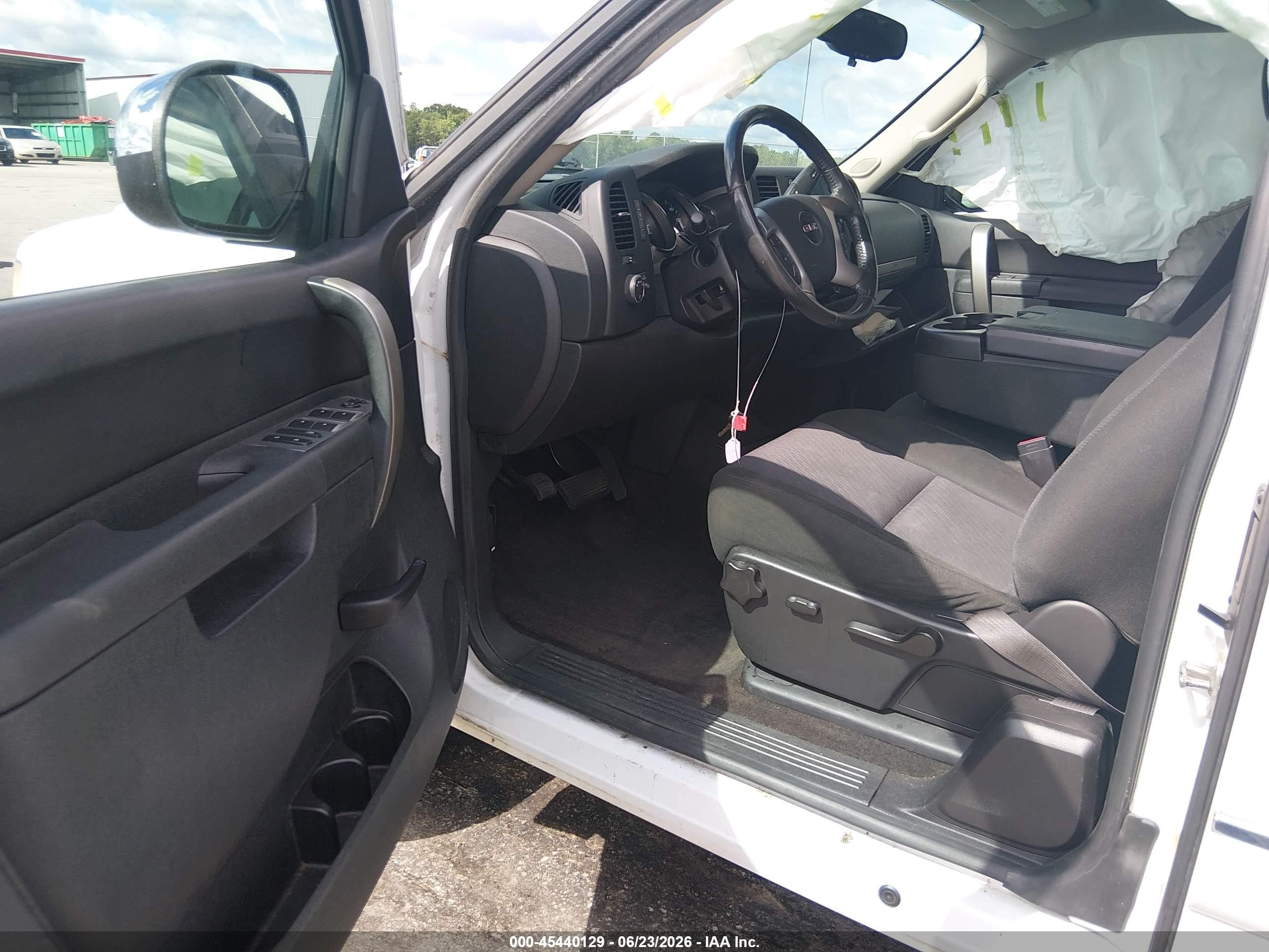 2013 Gmc Sierra 1500 Sle White vin: 1GTR1VE01DZ335070