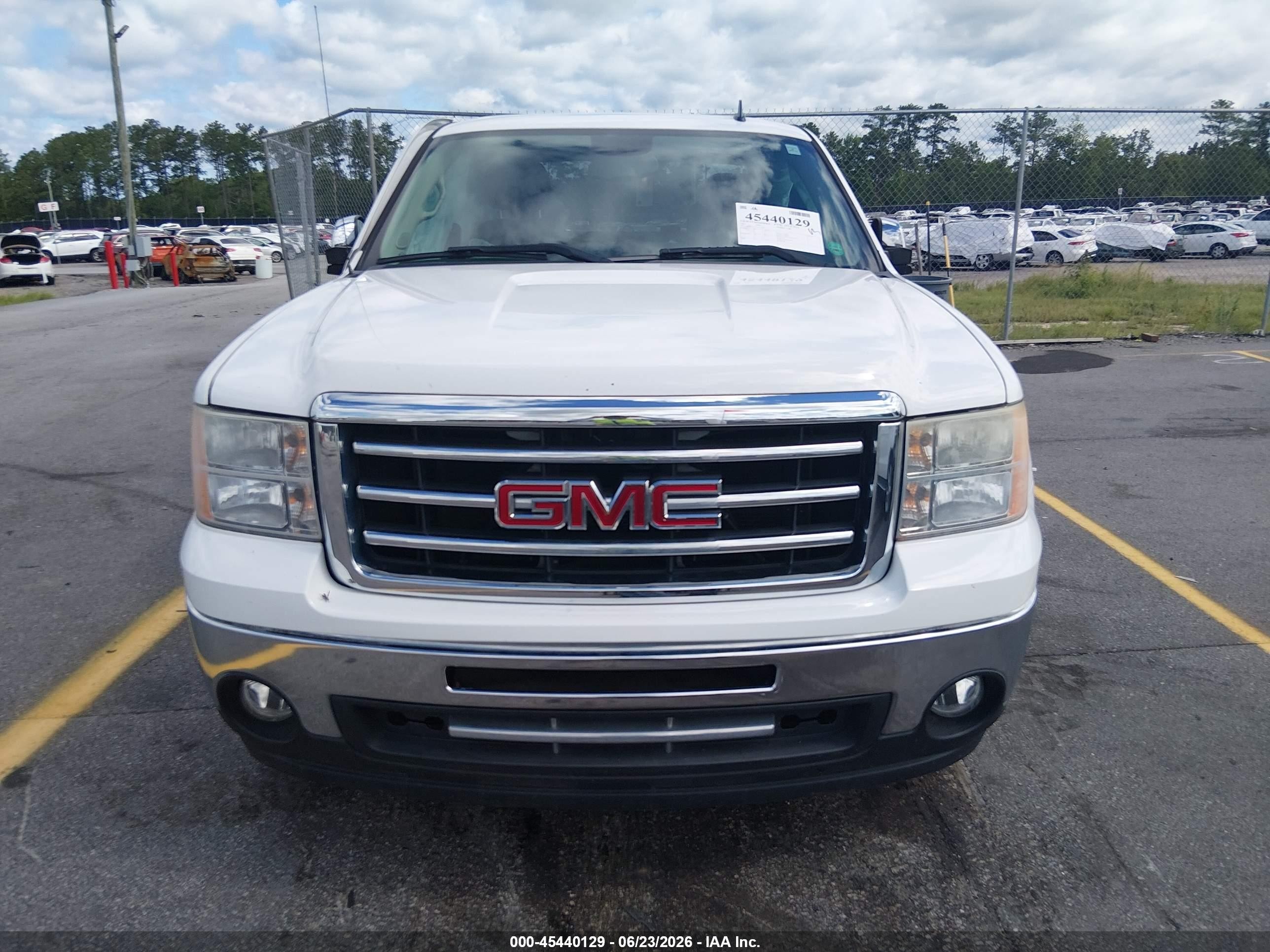 2013 Gmc Sierra 1500 Sle White vin: 1GTR1VE01DZ335070