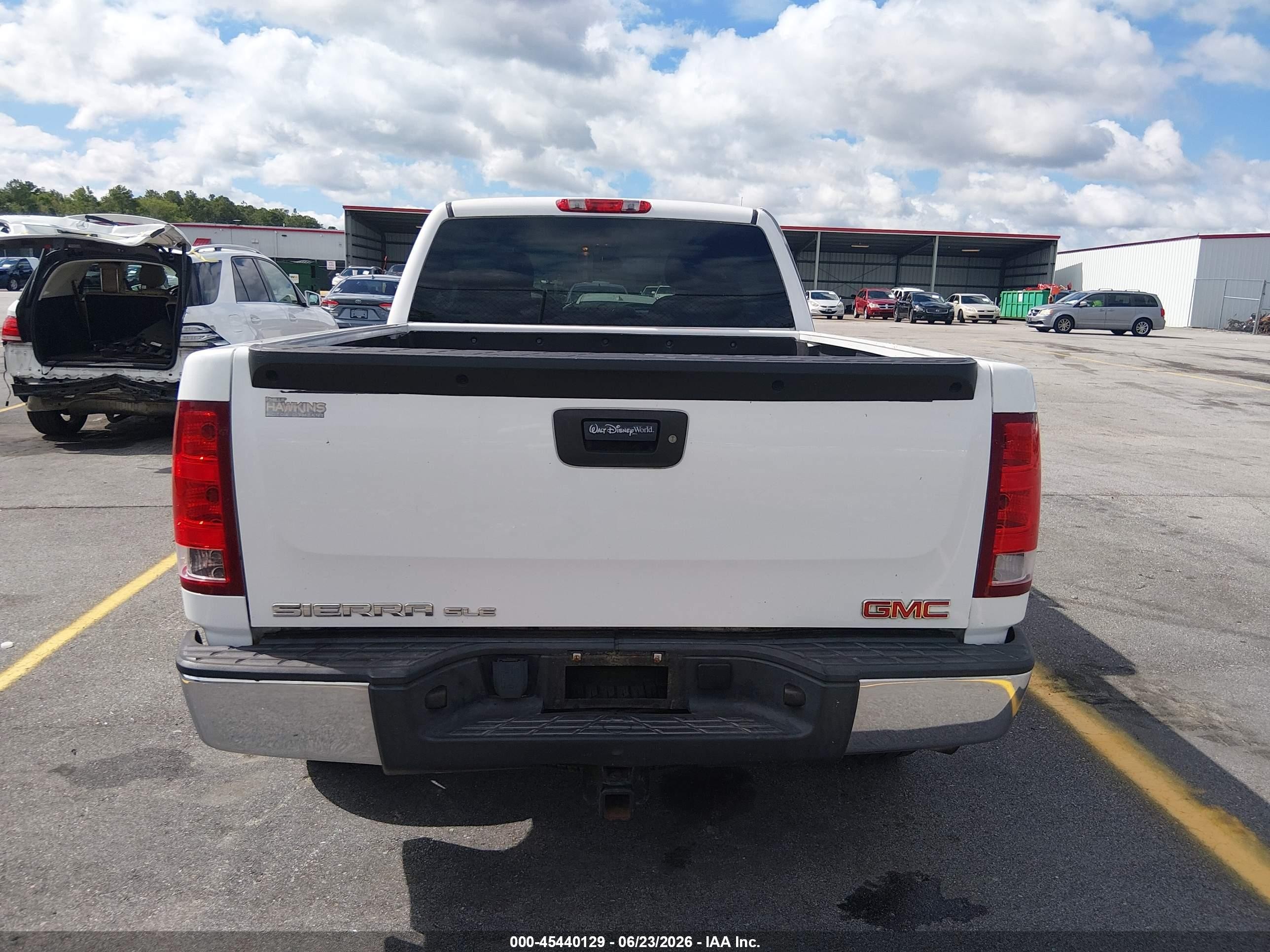 2013 Gmc Sierra 1500 Sle White vin: 1GTR1VE01DZ335070