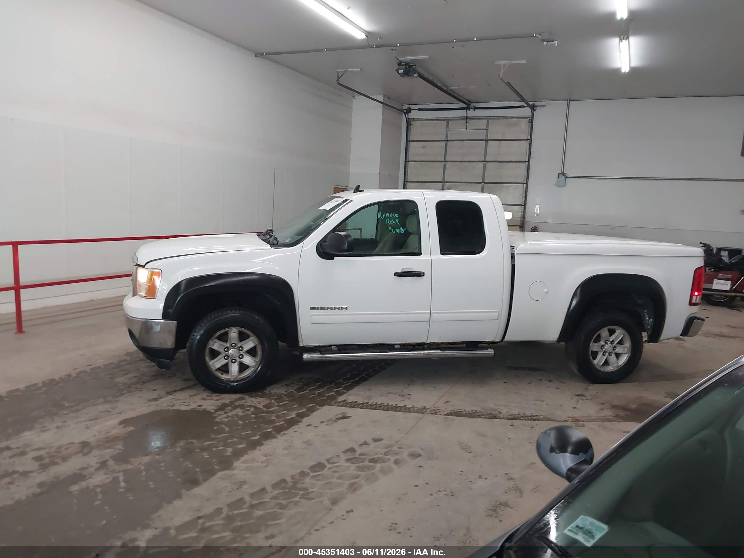 2012 Gmc Sierra 1500 Sle White vin: 1GTR1VE02CZ219228