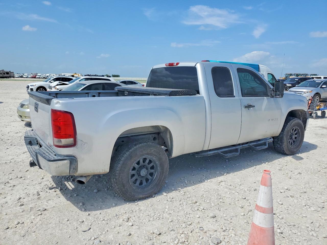 2013 Gmc Sierra K1500 Silver vin: 1GTR2TE73DZ262878