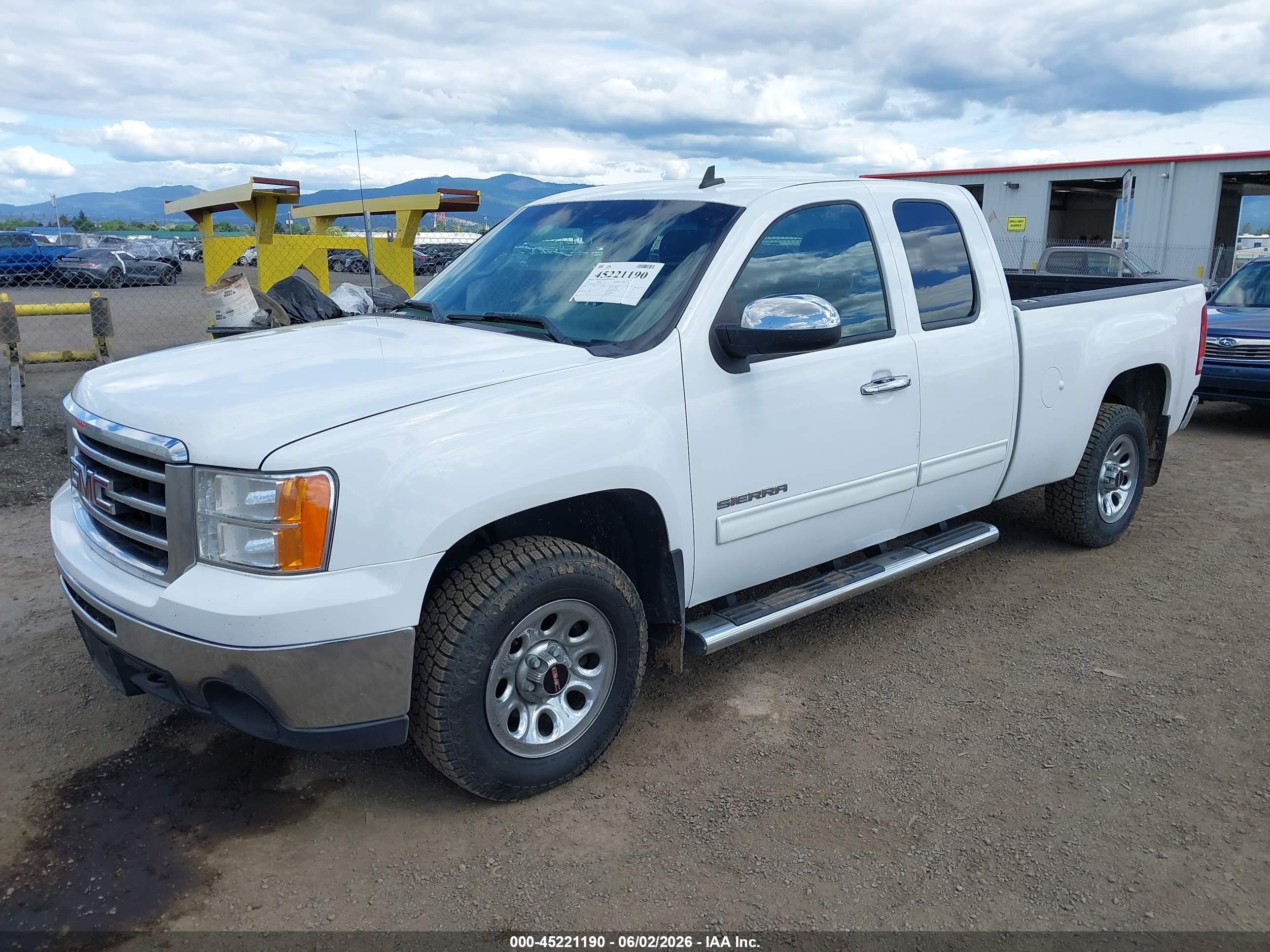 2013 Gmc Sierra 1500 Sl White vin: 1GTR2UEA2DZ404283
