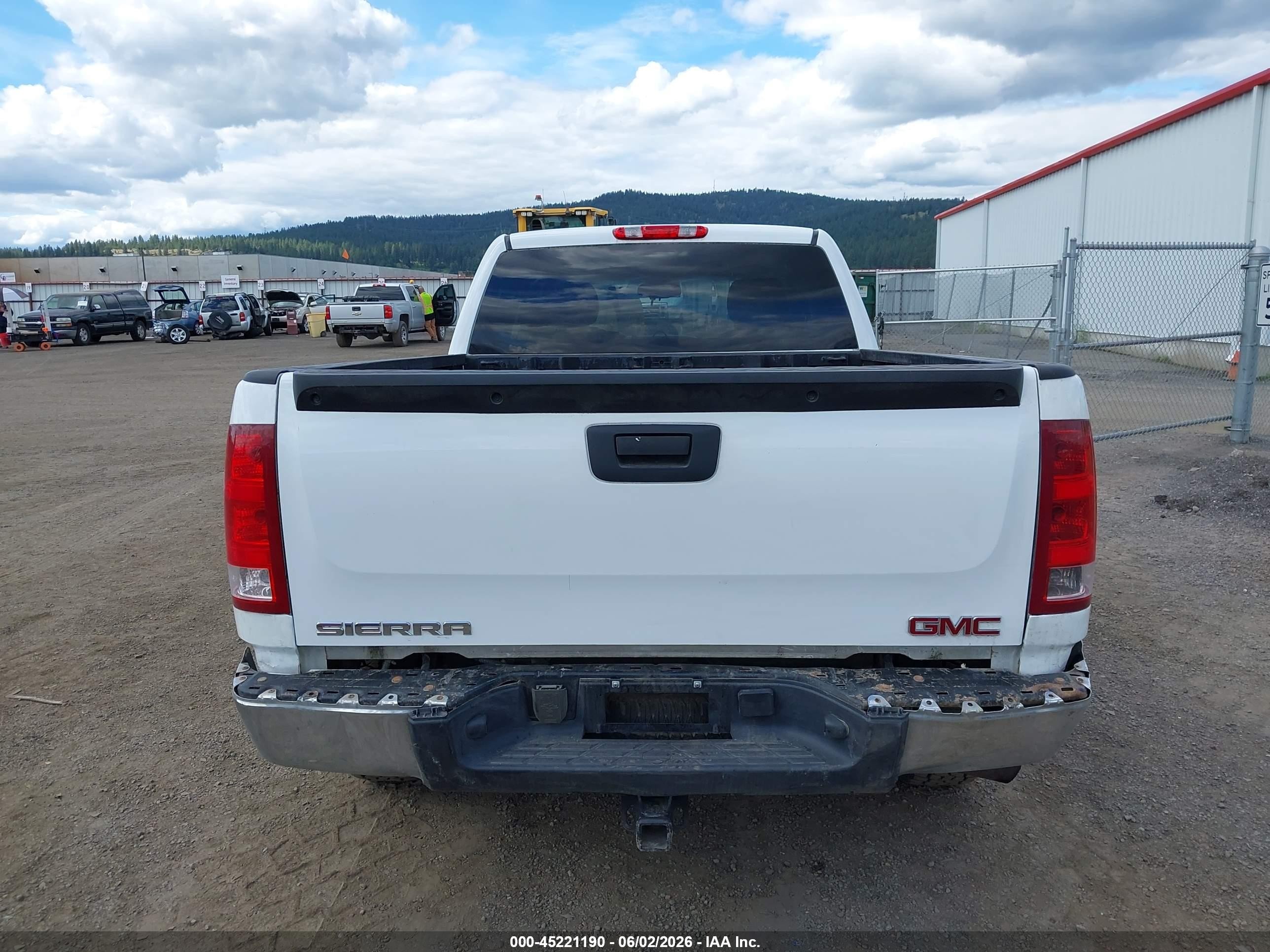 2013 Gmc Sierra 1500 Sl White vin: 1GTR2UEA2DZ404283