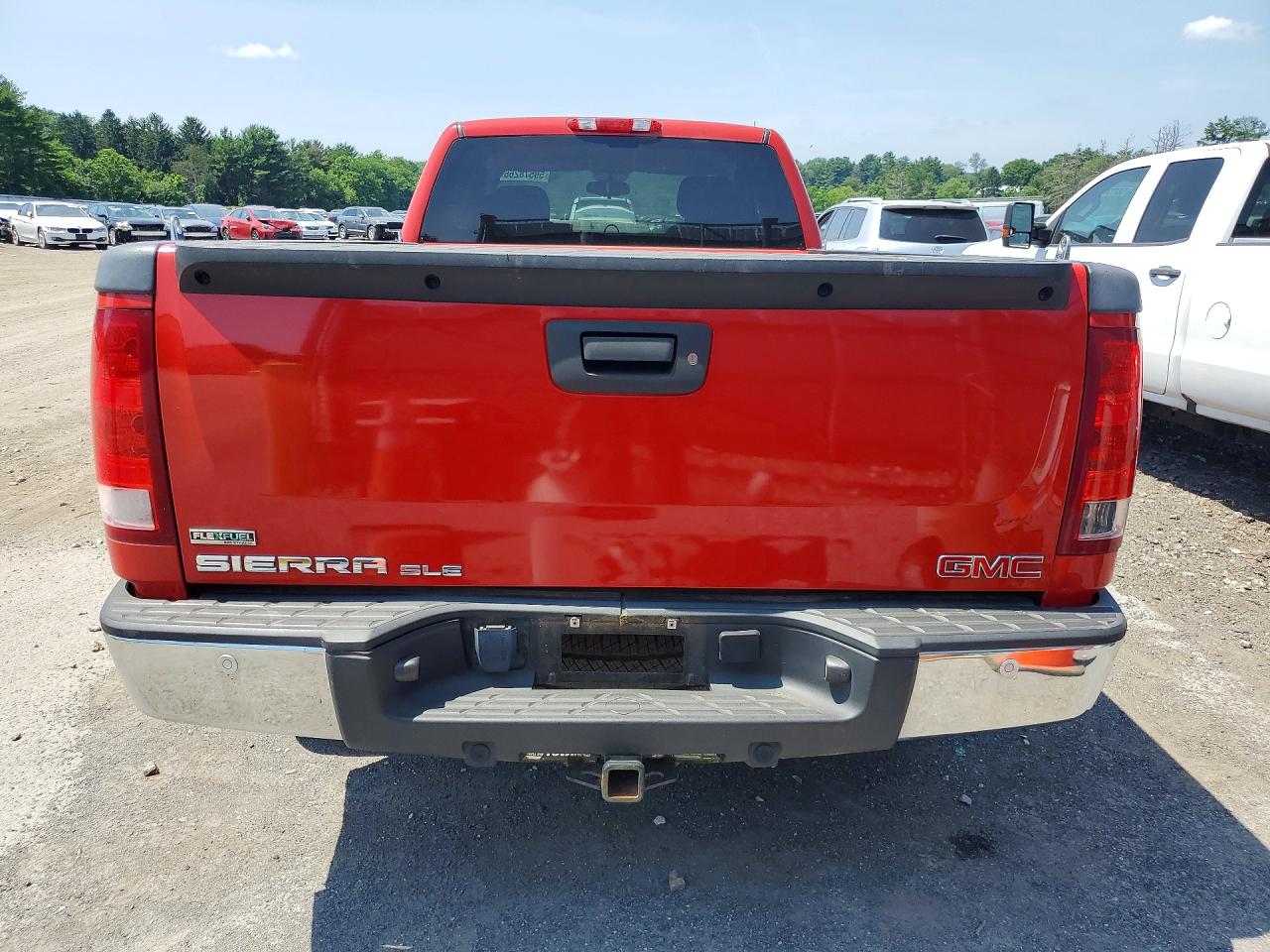 2011 Gmc Sierra Red vin: 1GTR2VE03BZ279076