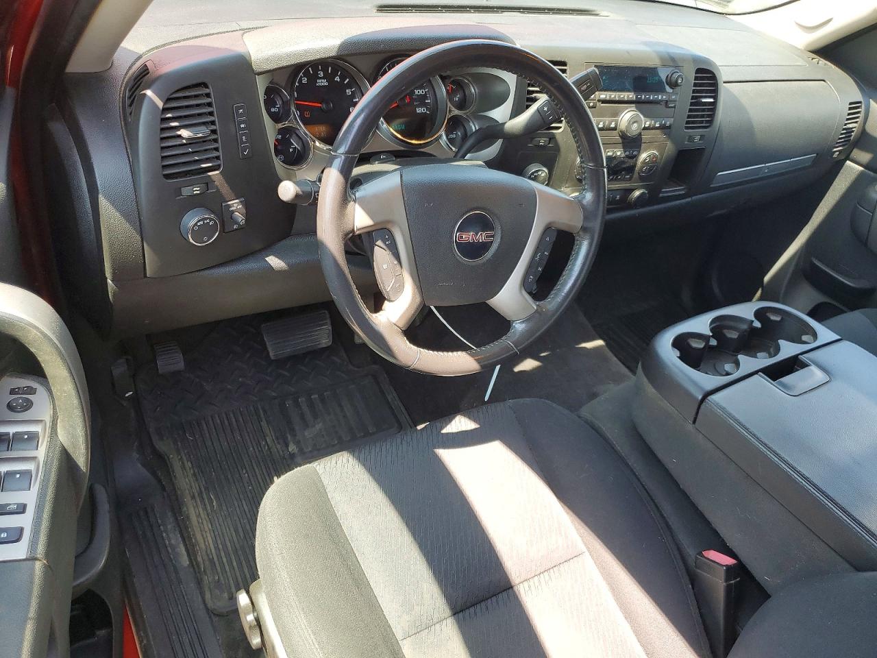 2011 Gmc Sierra Red vin: 1GTR2VE03BZ279076