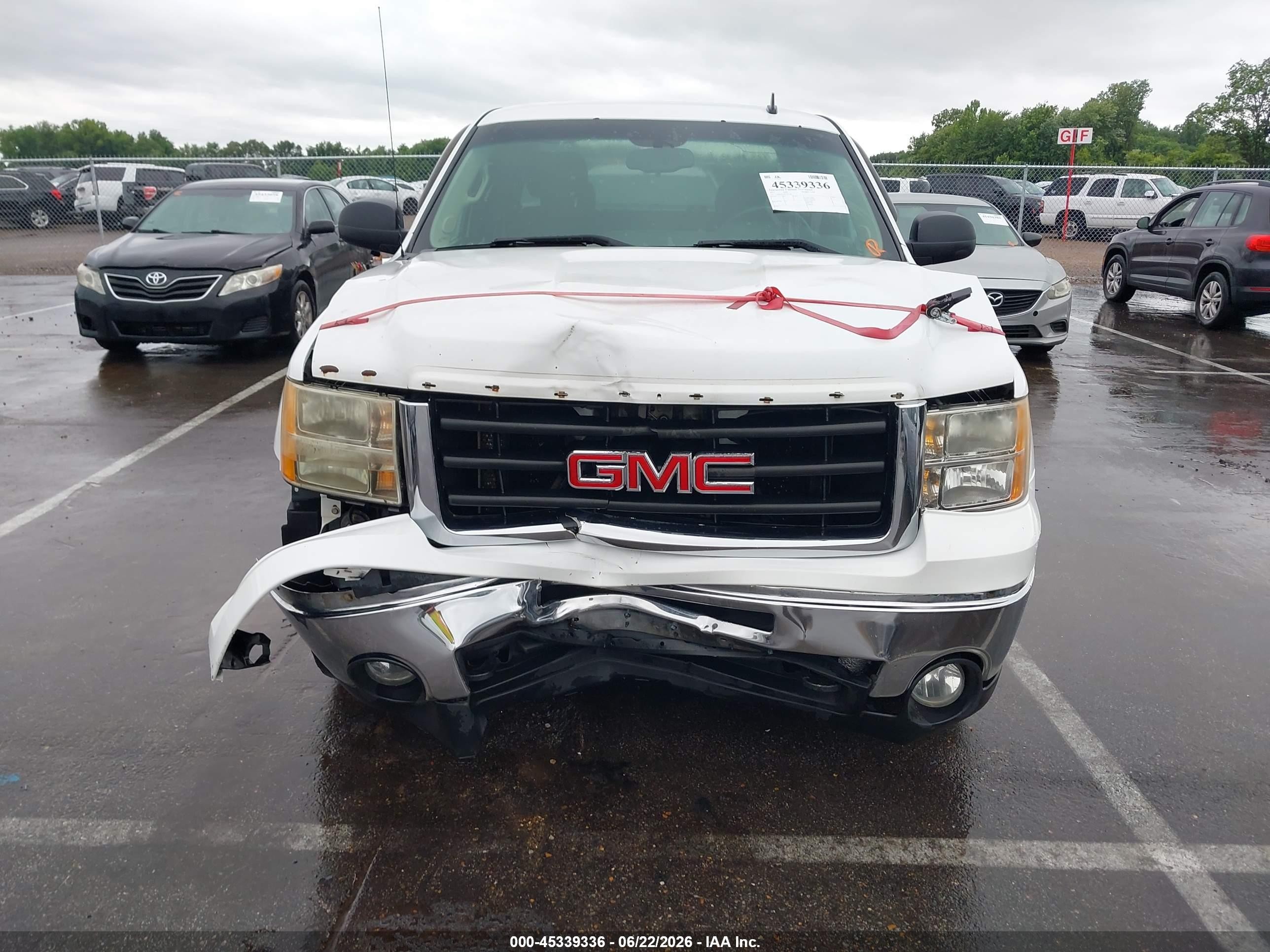 2011 Gmc Sierra 1500 Sle White vin: 1GTR2VE30BZ453308
