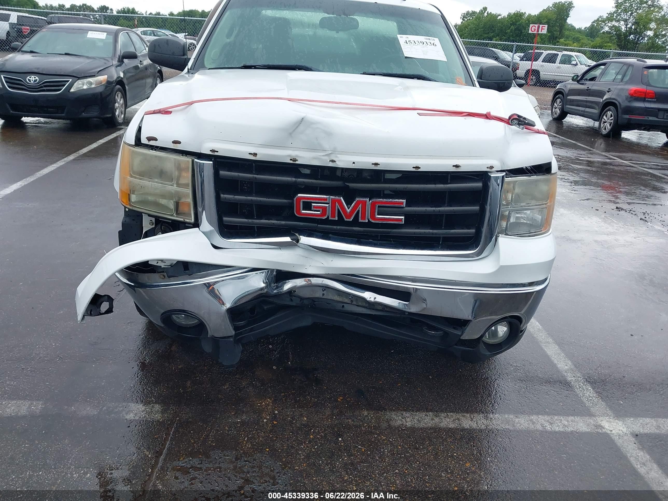 2011 Gmc Sierra 1500 Sle White vin: 1GTR2VE30BZ453308