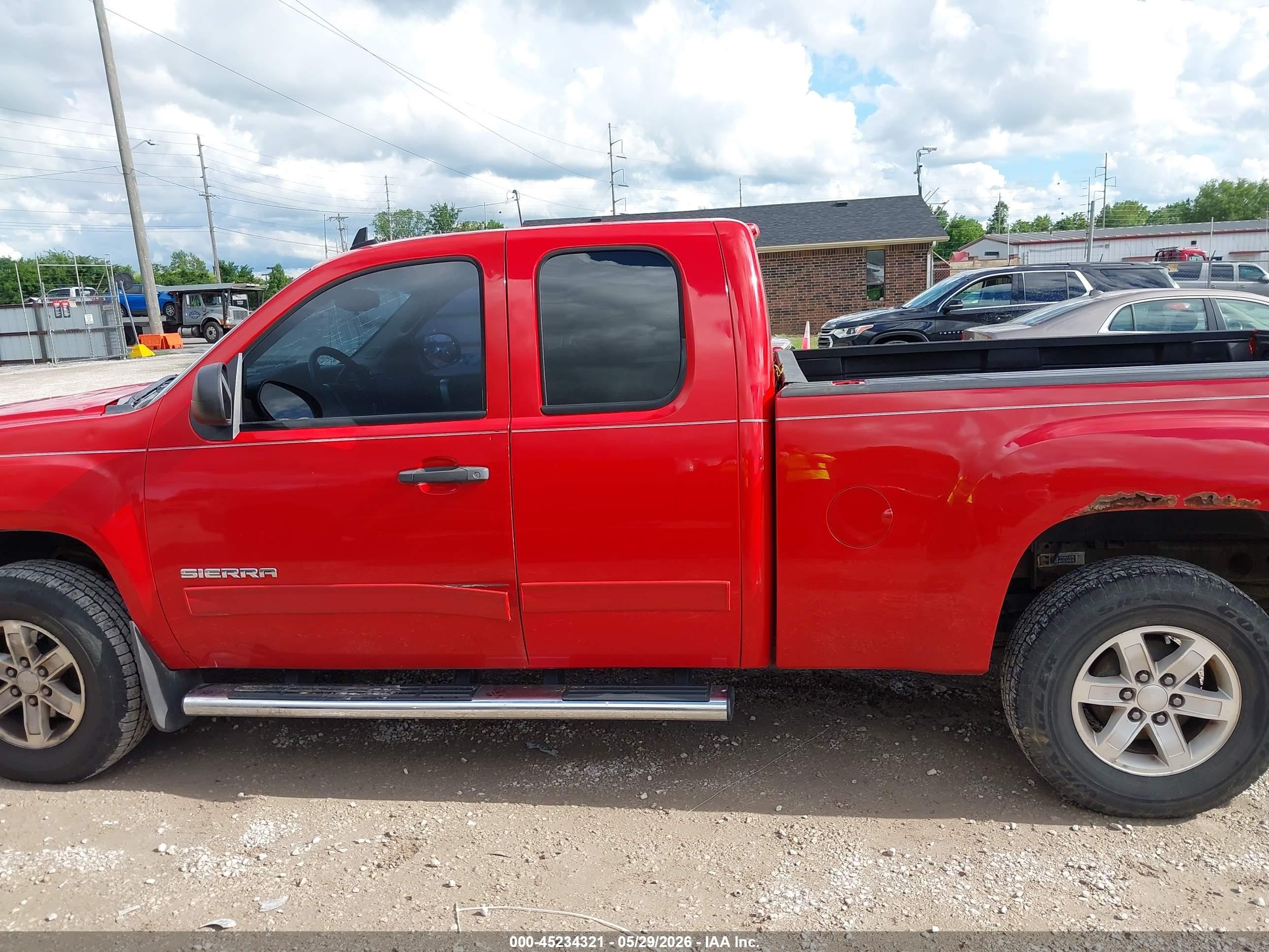 2011 Gmc Sierra 1500 Sle Red vin: 1GTR2VE31BZ437666