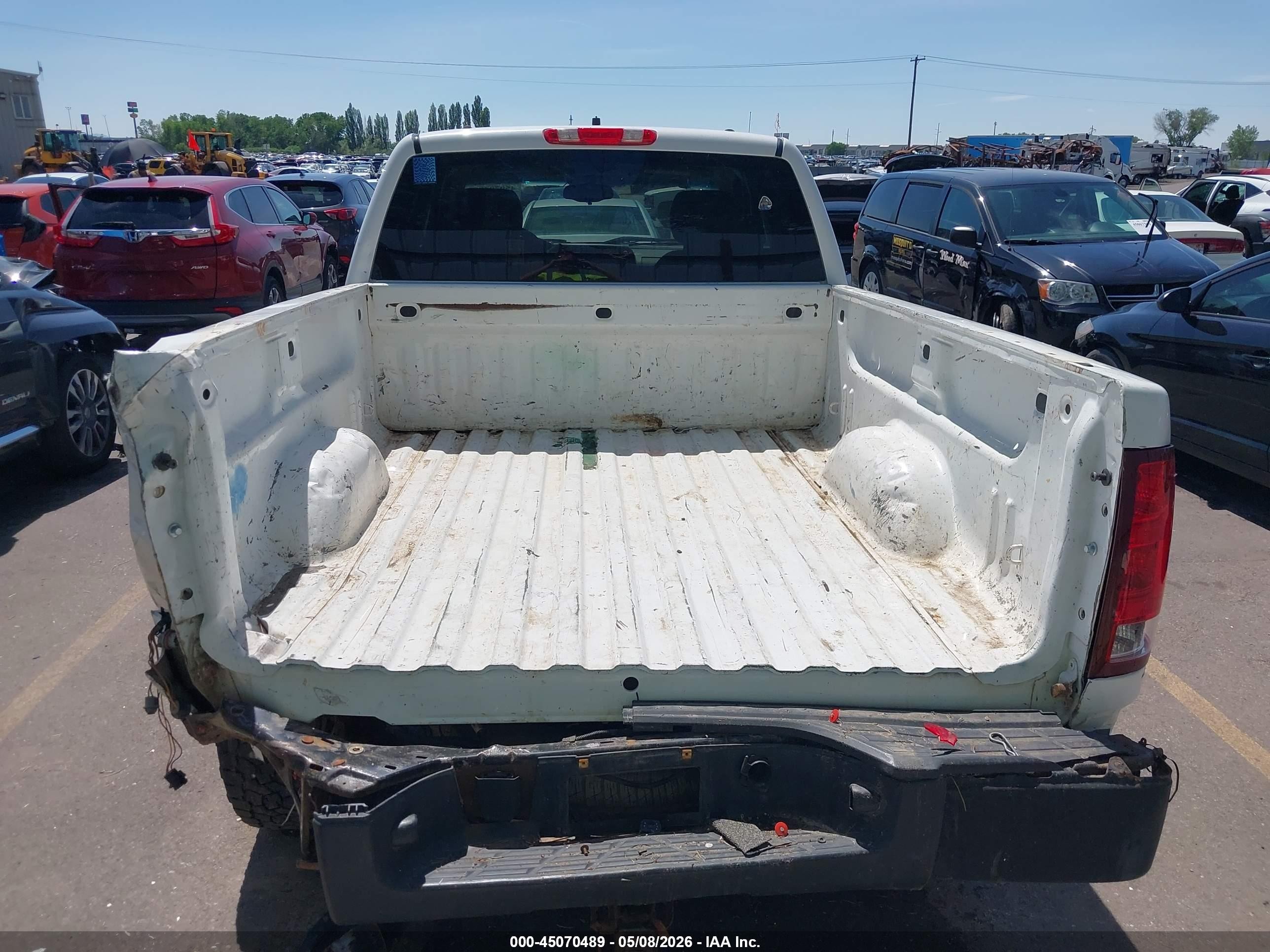 2011 Gmc Sierra 1500 Sle White vin: 1GTR2VE32BZ211152
