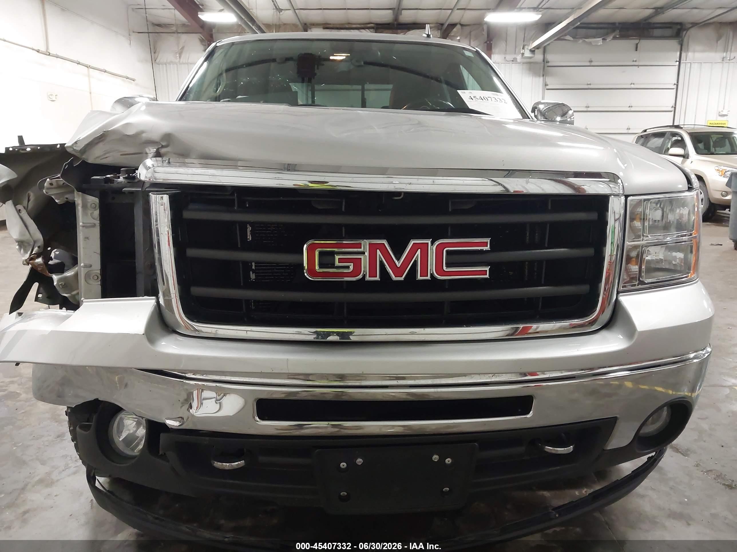 2011 Gmc Sierra 1500 Sle Серебряный vin: 1GTR2VE33BZ400389