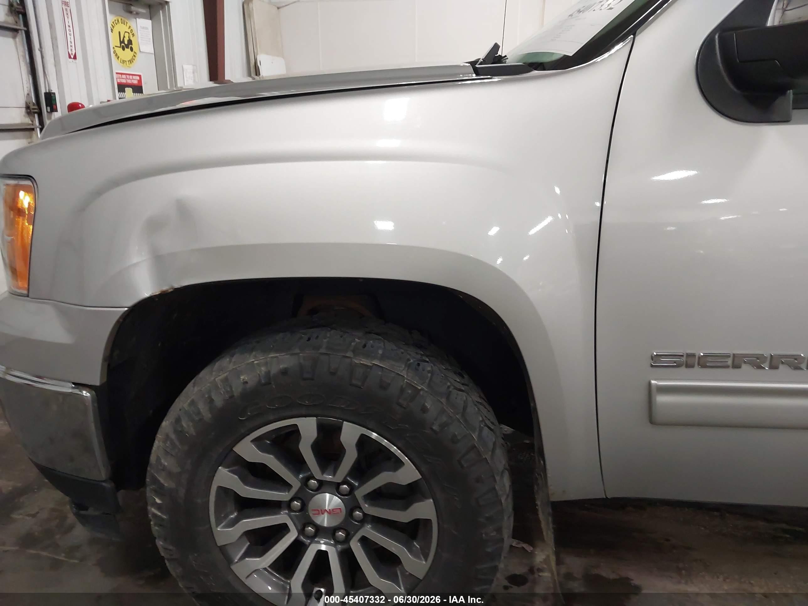 2011 Gmc Sierra 1500 Sle Серебряный vin: 1GTR2VE33BZ400389
