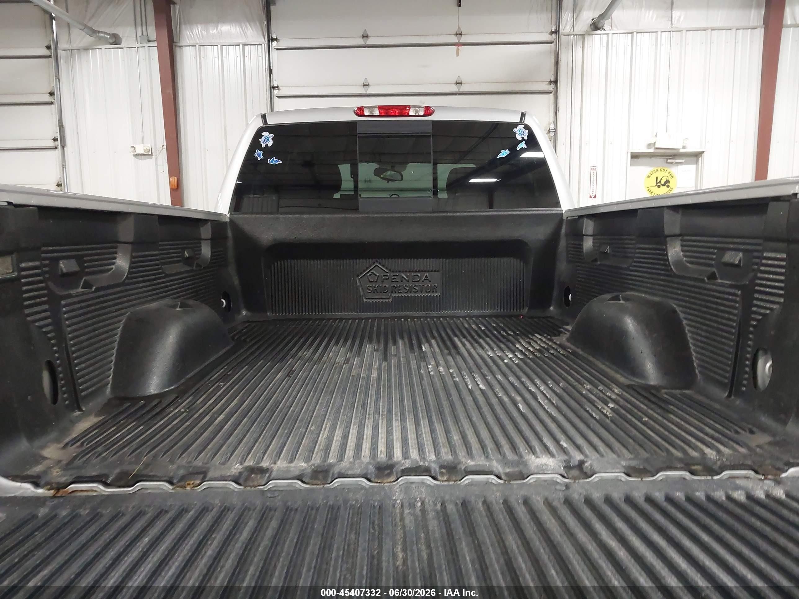 2011 Gmc Sierra 1500 Sle Серебряный vin: 1GTR2VE33BZ400389