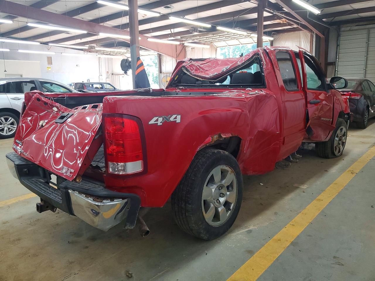 2011 Gmc Sierra K1500 Sle Красный vin: 1GTR2VE35BZ430185
