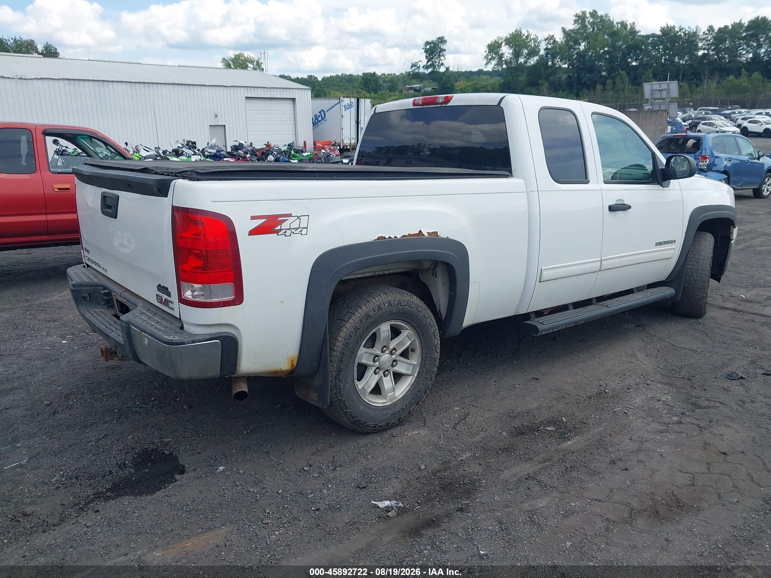2011 Gmc Sierra 1500 Sle White vin: 1GTR2VE35BZ458116
