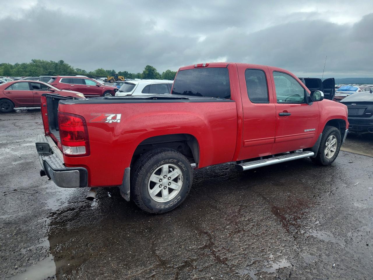 2011 Gmc Sierra K1500 Sle Red vin: 1GTR2VE36BZ403352