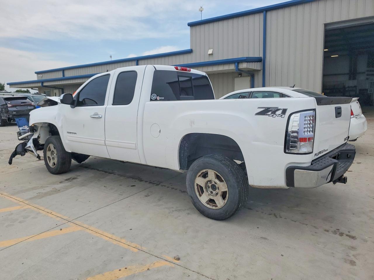 2011 Gmc Sierra K1500 Sle White vin: 1GTR2VE37BZ181968