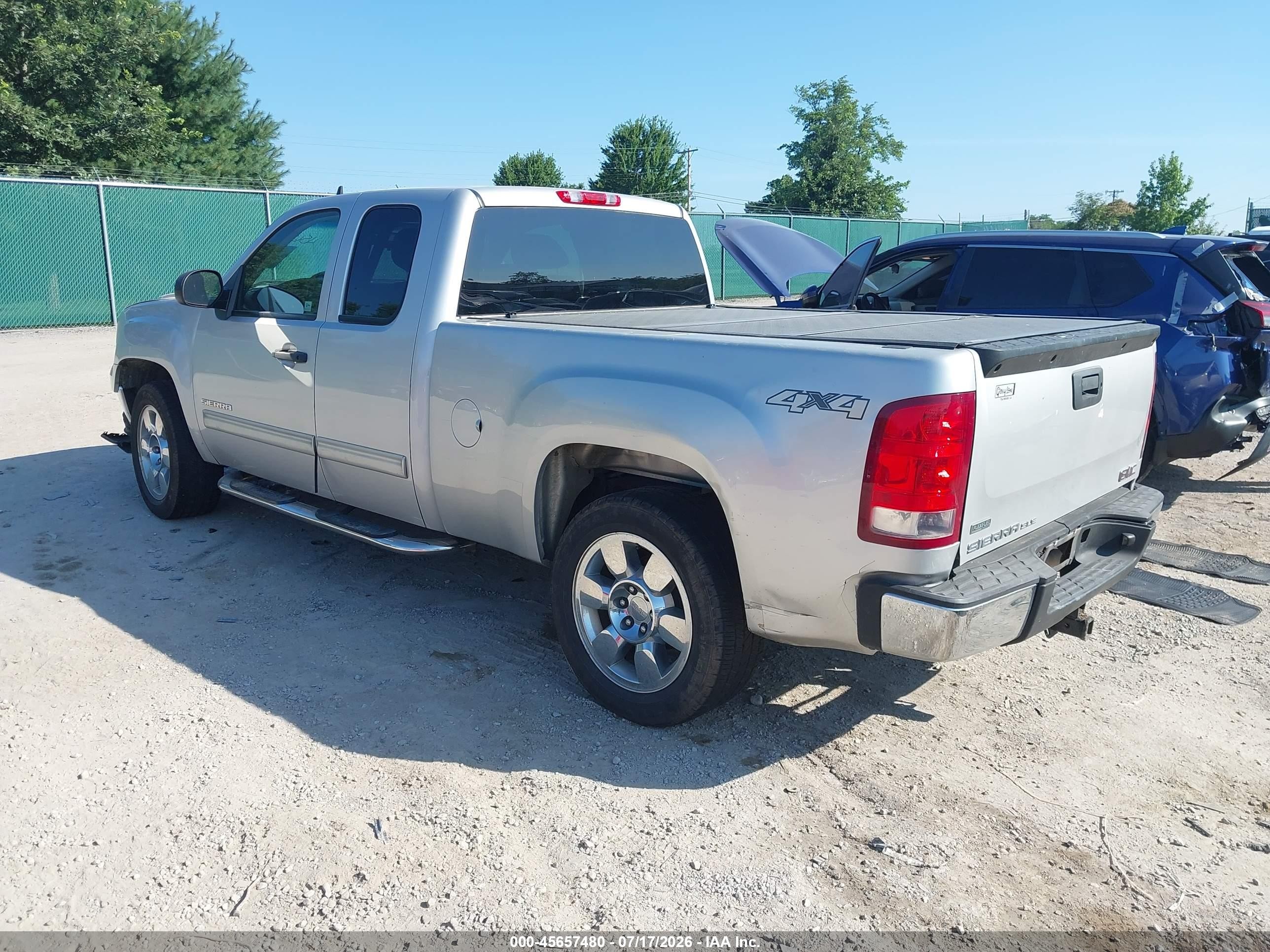 2011 Gmc Sierra 1500 Sle Silver vin: 1GTR2VE39BZ364904