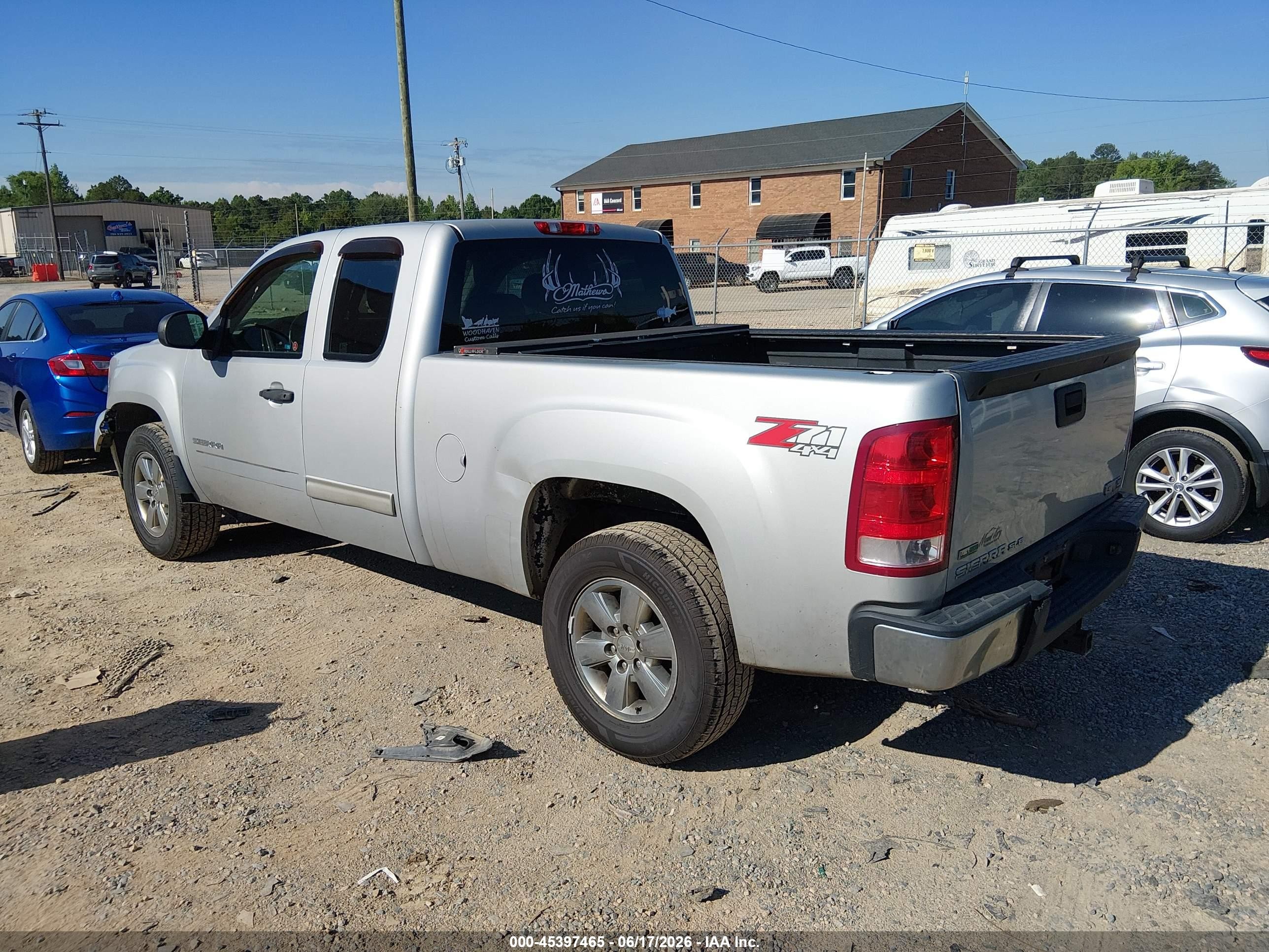 2011 Gmc Sierra 1500 Sle Silver vin: 1GTR2VE3XBZ443336