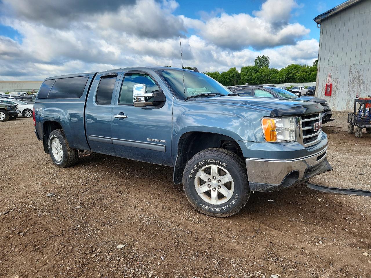 2013 Gmc Sierra K1500 Sle Blue vin: 1GTR2VE71DZ372985