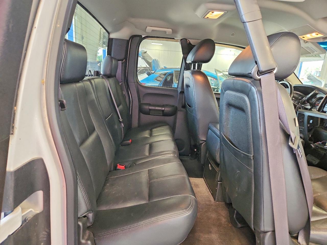 2013 Gmc Sierra K1500 Sle White vin: 1GTR2VE72DZ282096