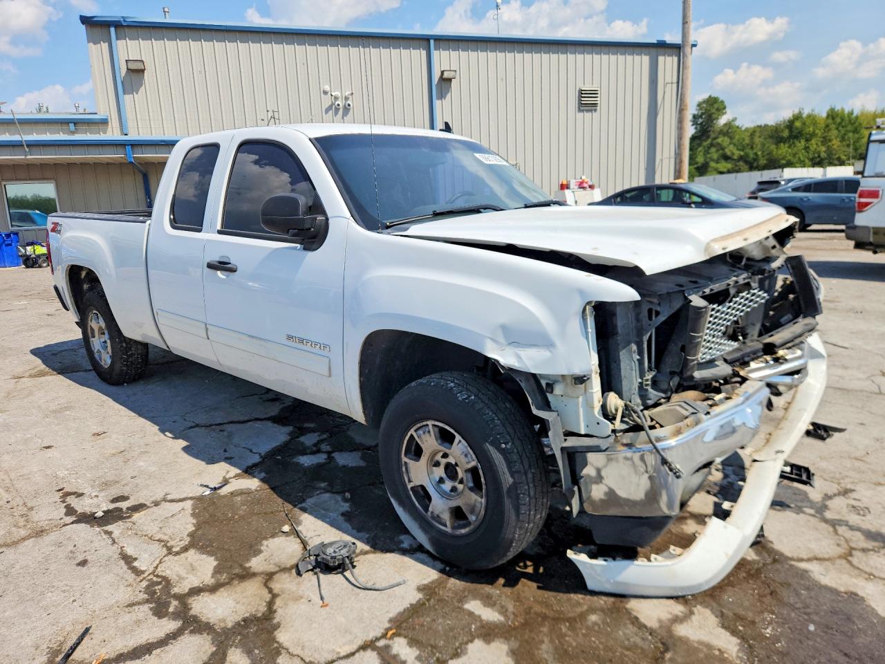 2013 Gmc Sierra K1500 Sle White vin: 1GTR2VE72DZ353197