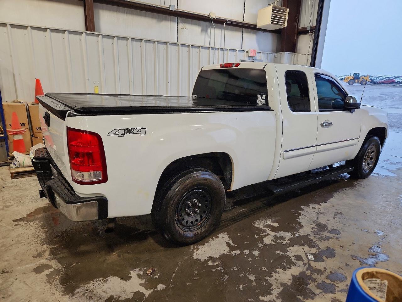 2013 Gmc Sierra K1500 Sle White vin: 1GTR2VE73DZ212560