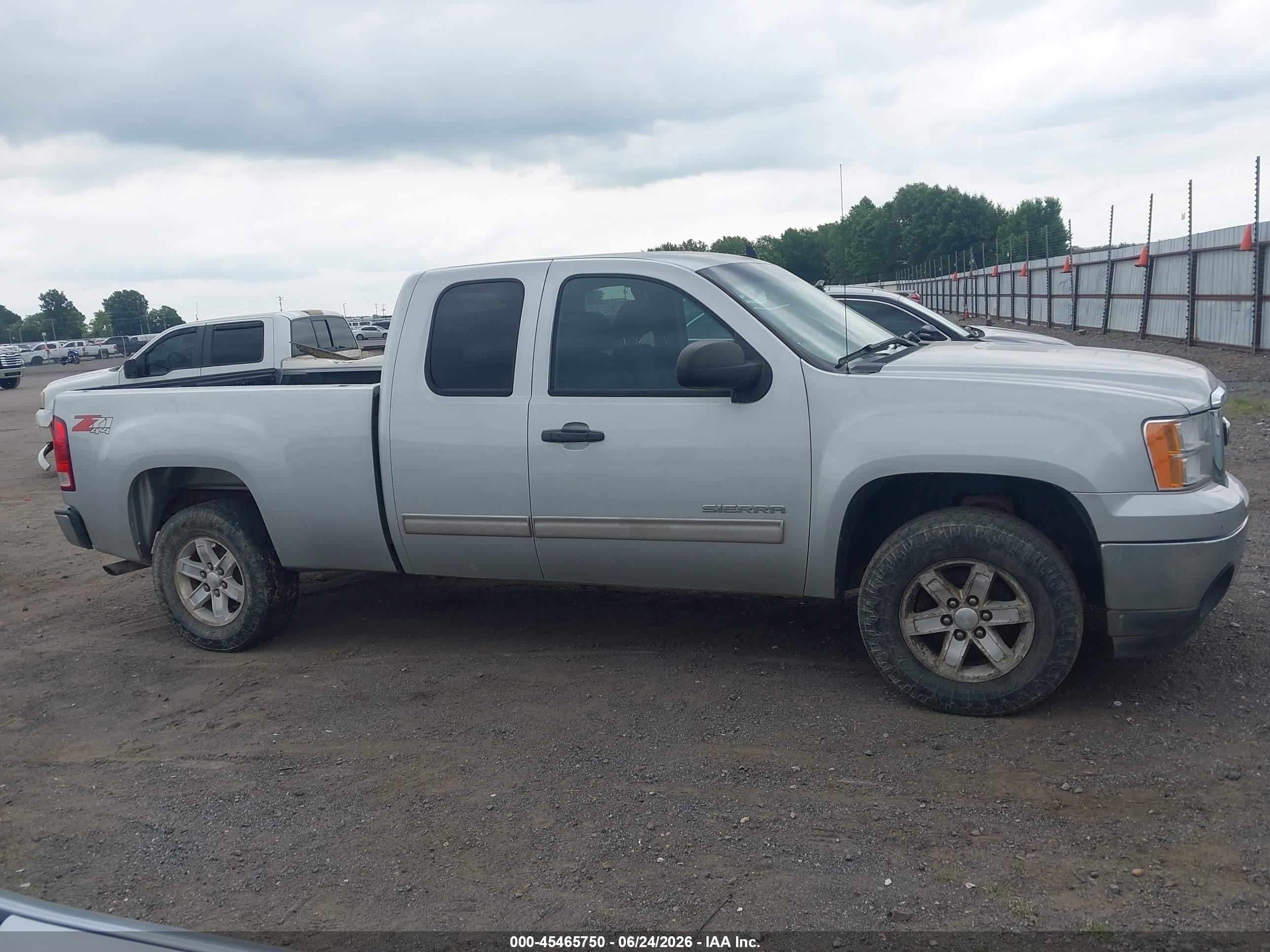 2013 Gmc Sierra 1500 Sle Silver vin: 1GTR2VE73DZ225616
