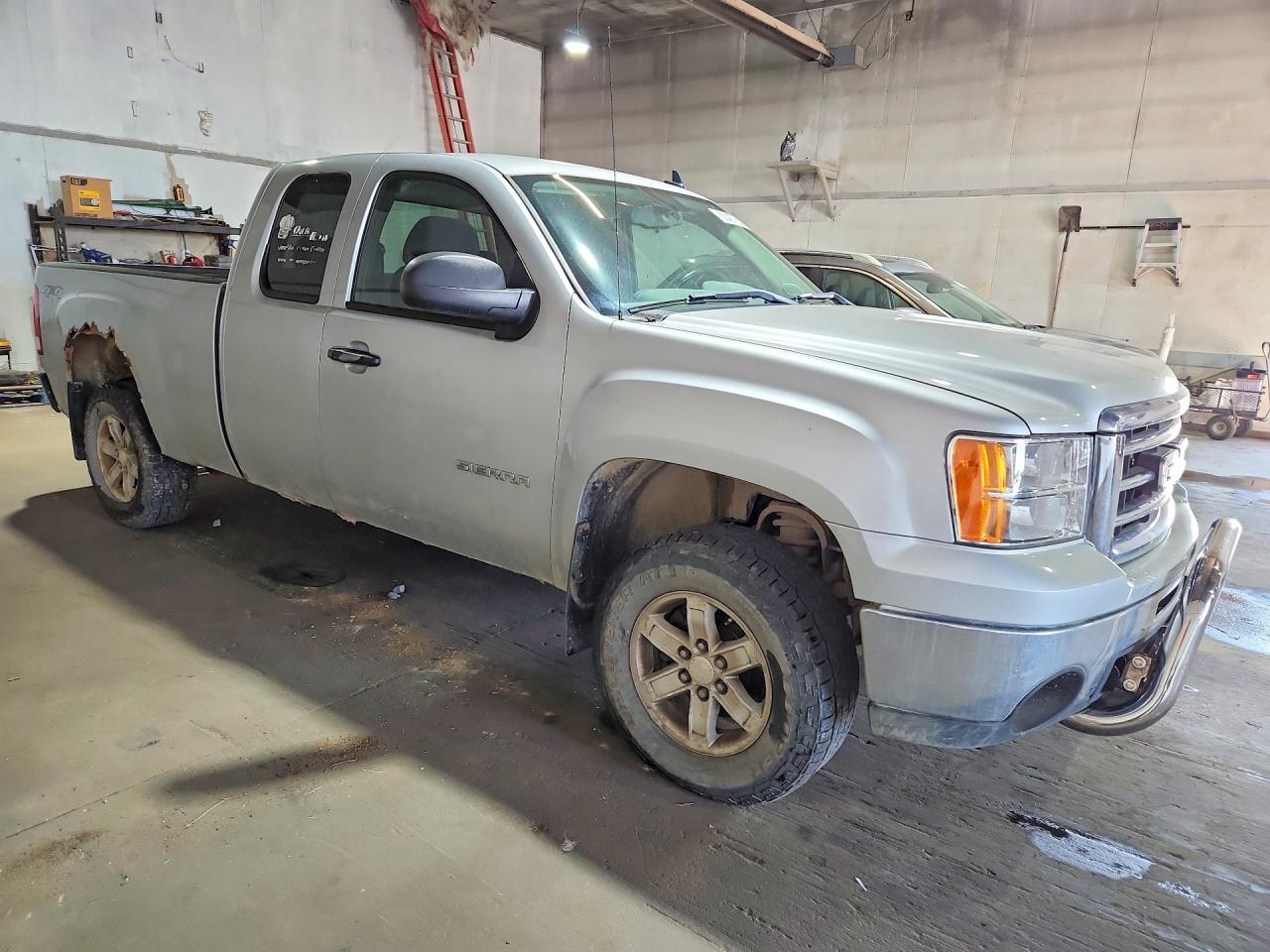 2013 Gmc Sierra K1500 Sle Серебряный vin: 1GTR2VE73DZ277831