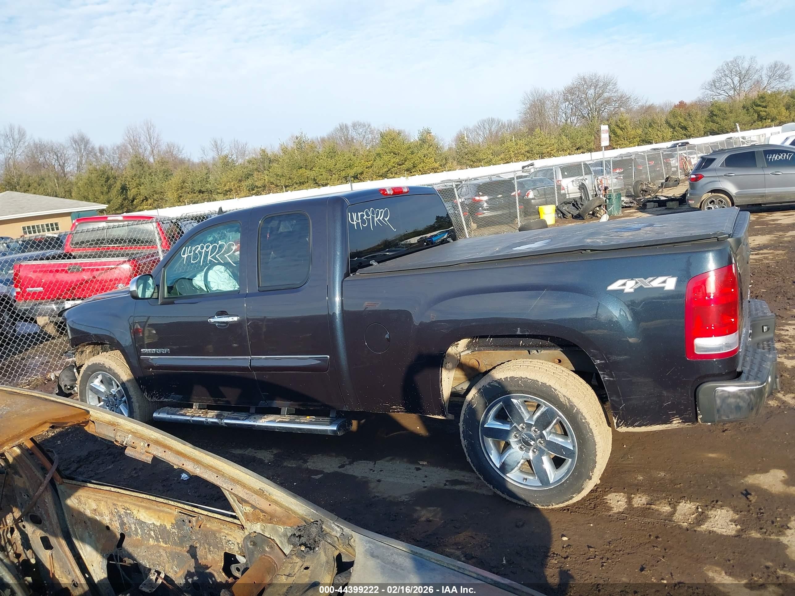 2013 Gmc Sierra 1500 Sle Dark Blue vin: 1GTR2VE74DZ192352