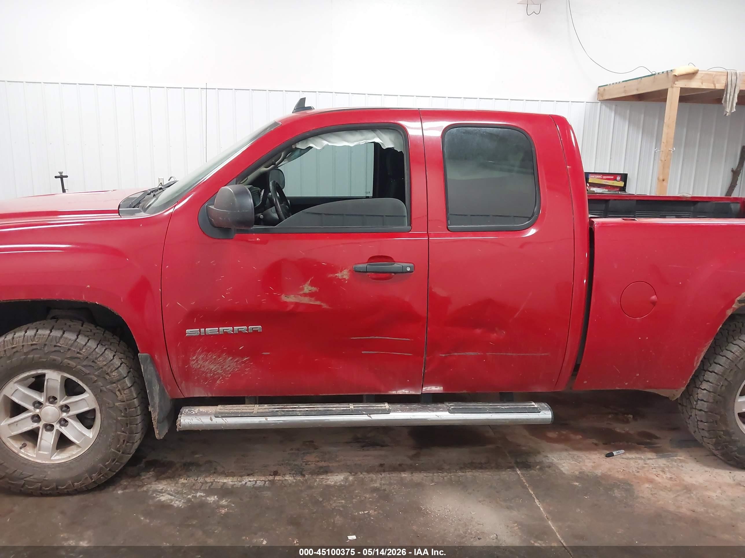 2013 Gmc Sierra 1500 Sle Red vin: 1GTR2VE75DZ116137