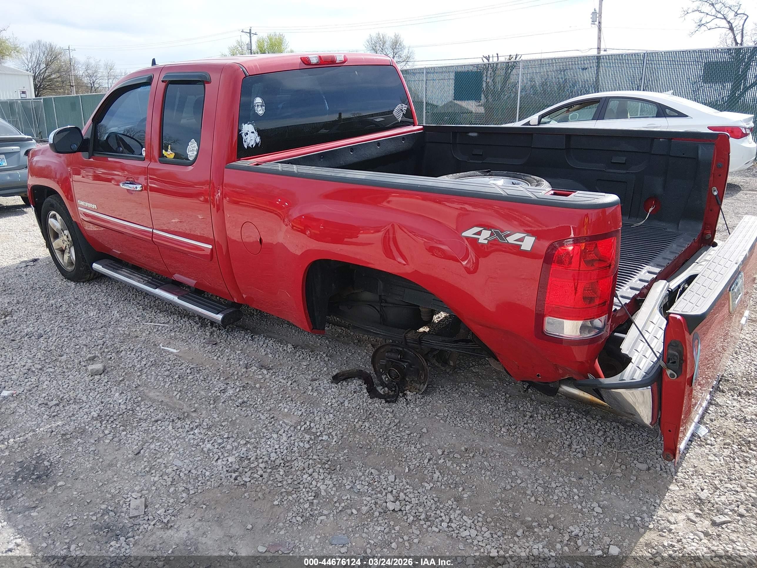 2013 Gmc Sierra 1500 Sle Red vin: 1GTR2VE75DZ209725