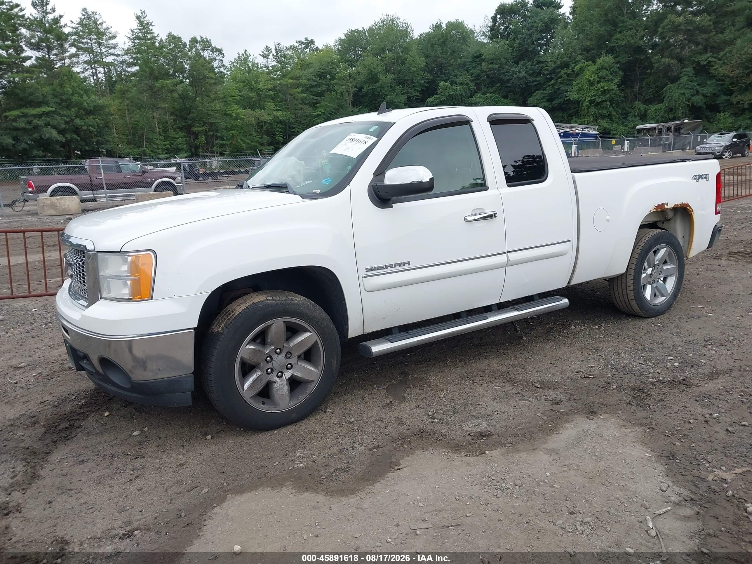 2013 Gmc Sierra 1500 Sle White vin: 1GTR2VE75DZ264403
