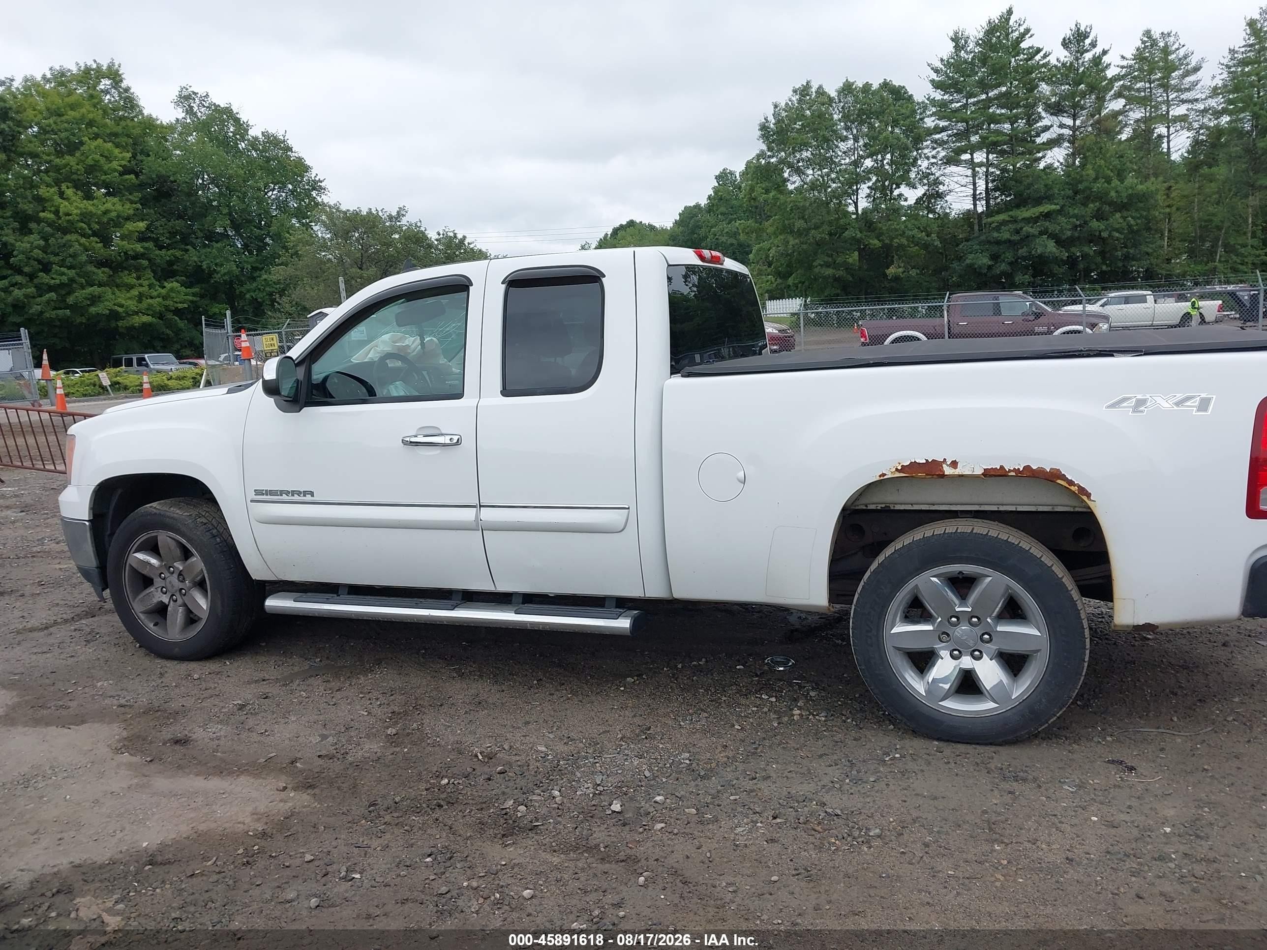 2013 Gmc Sierra 1500 Sle White vin: 1GTR2VE75DZ264403