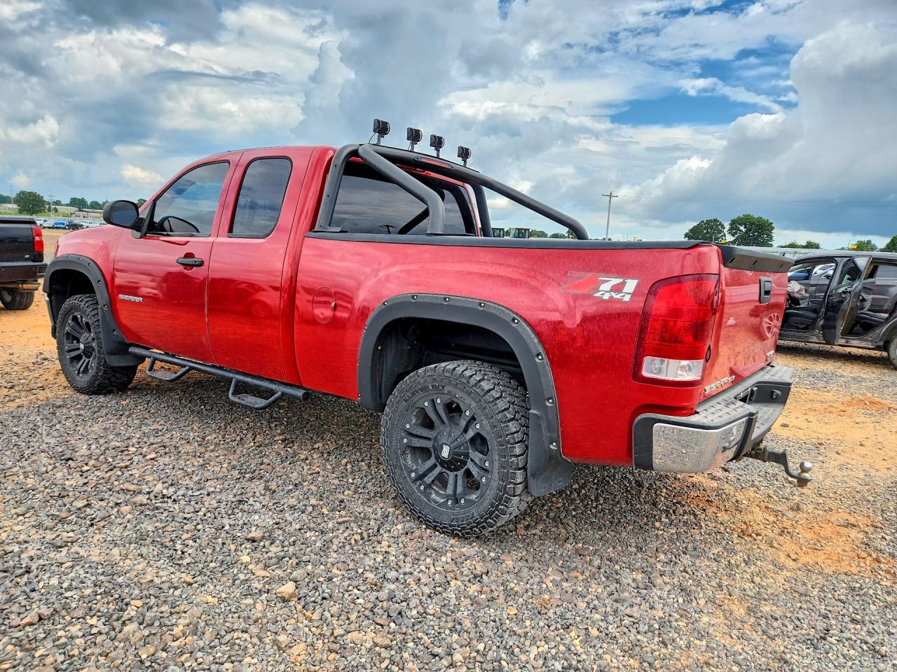 2013 Gmc Sierra K1500 Sle Красный vin: 1GTR2VE75DZ308545