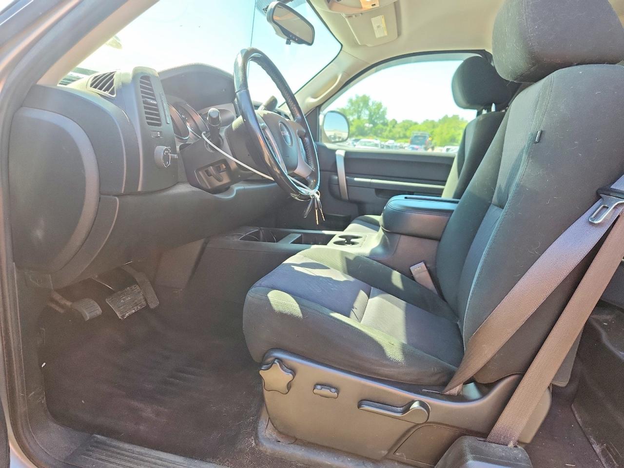 2013 Gmc Sierra K1500 Sle Серебряный vin: 1GTR2VE77DZ222802