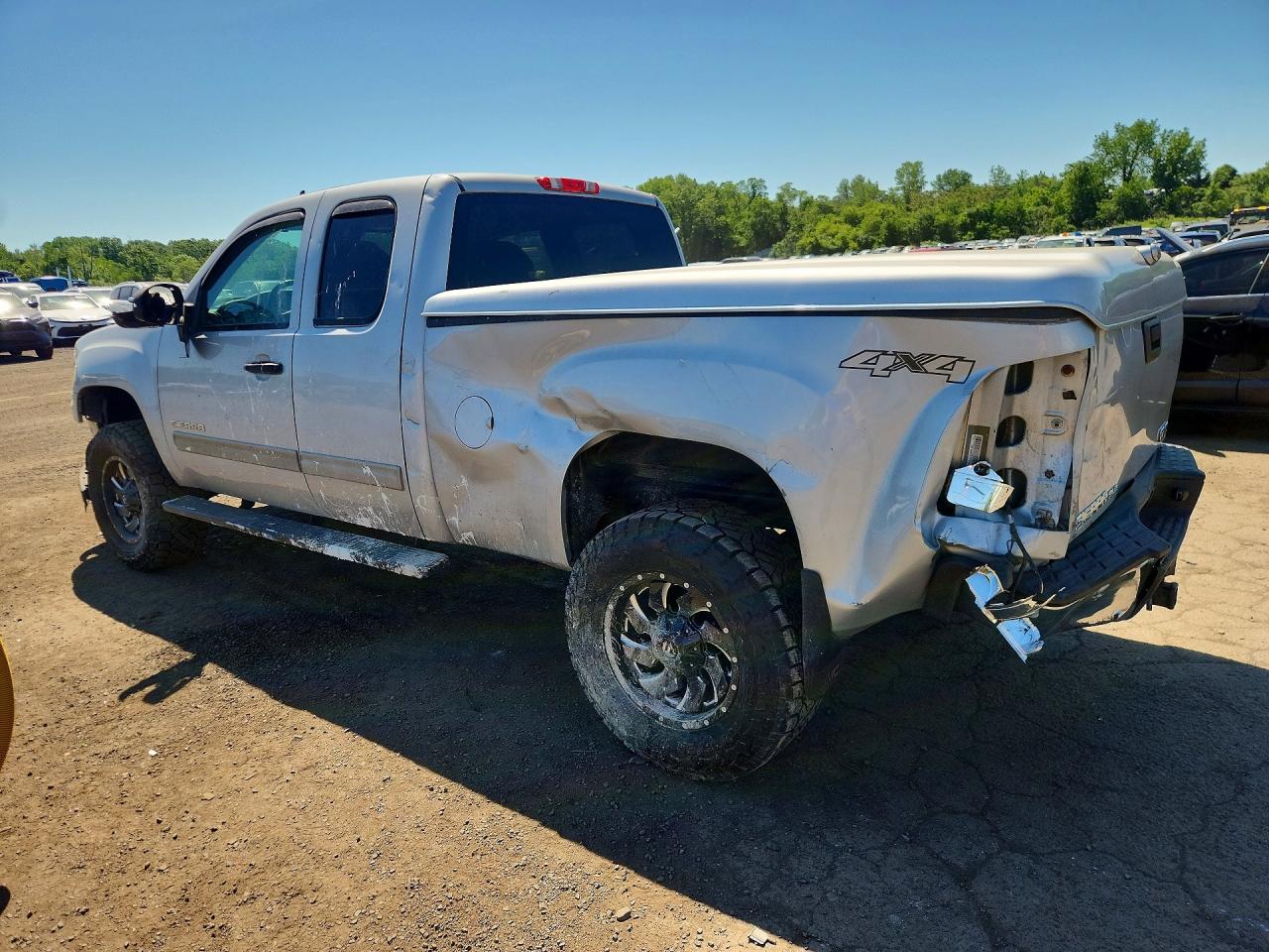 2013 Gmc Sierra K1500 Sle Серебряный vin: 1GTR2VE77DZ222802