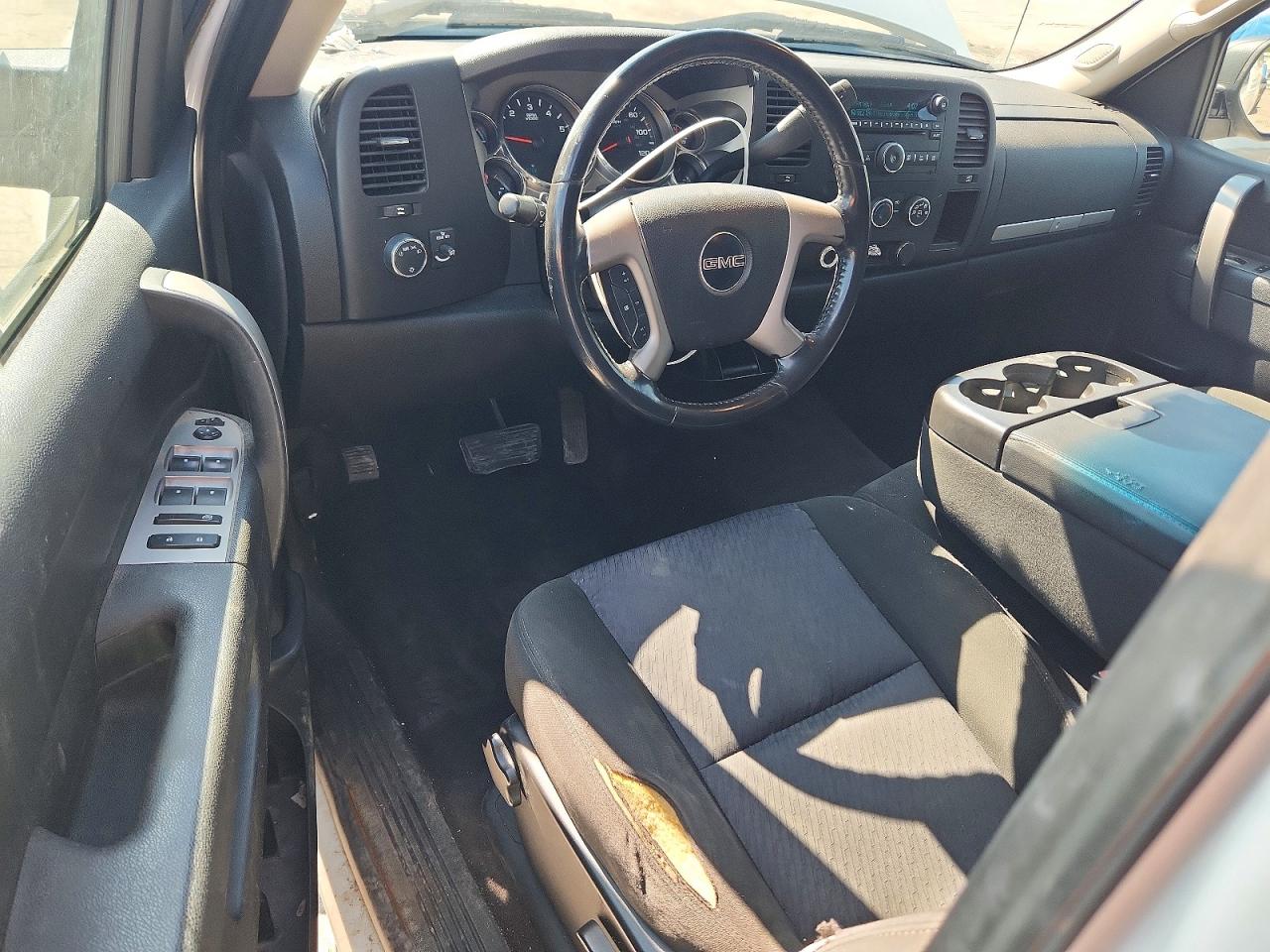 2011 Gmc Sierra K1500 Sle White vin: 1GTR2VEA1BZ137074