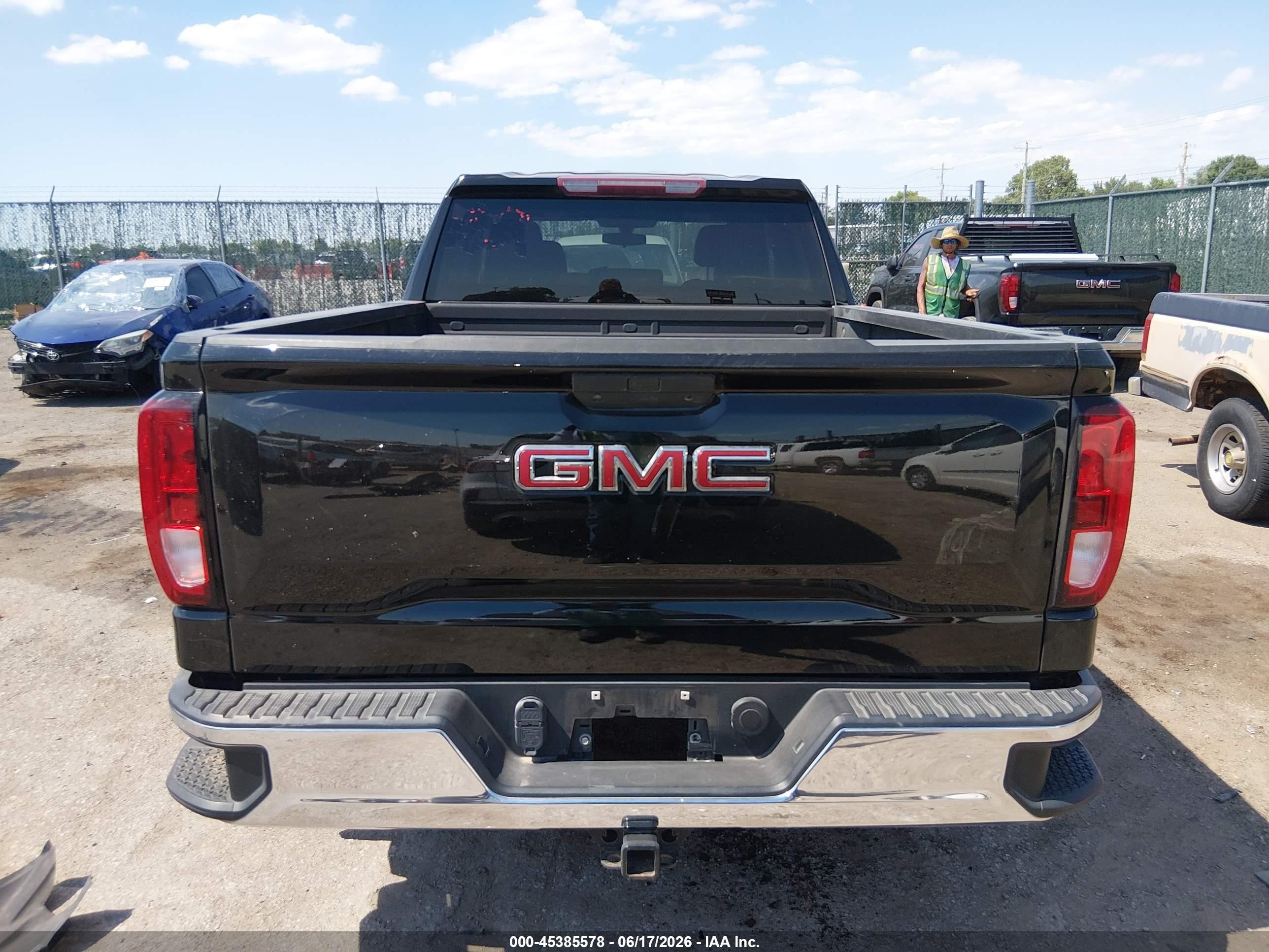 2020 Gmc Sierra 1500 2wd  Standard Box Black vin: 1GTR8AEK3LZ134906
