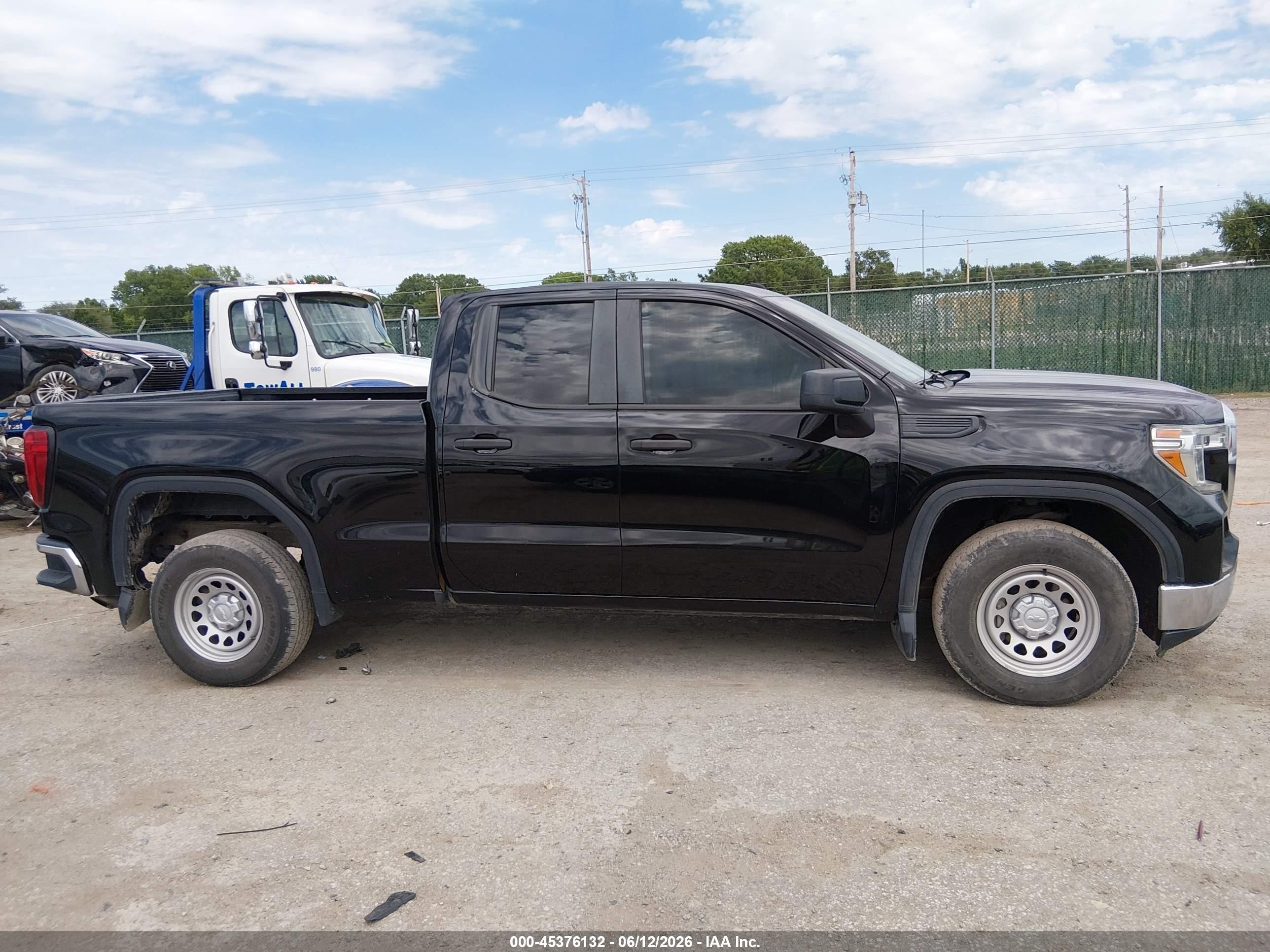 2020 Gmc Sierra 1500 2wd  Standard Box Black vin: 1GTR8AEK5LZ134261