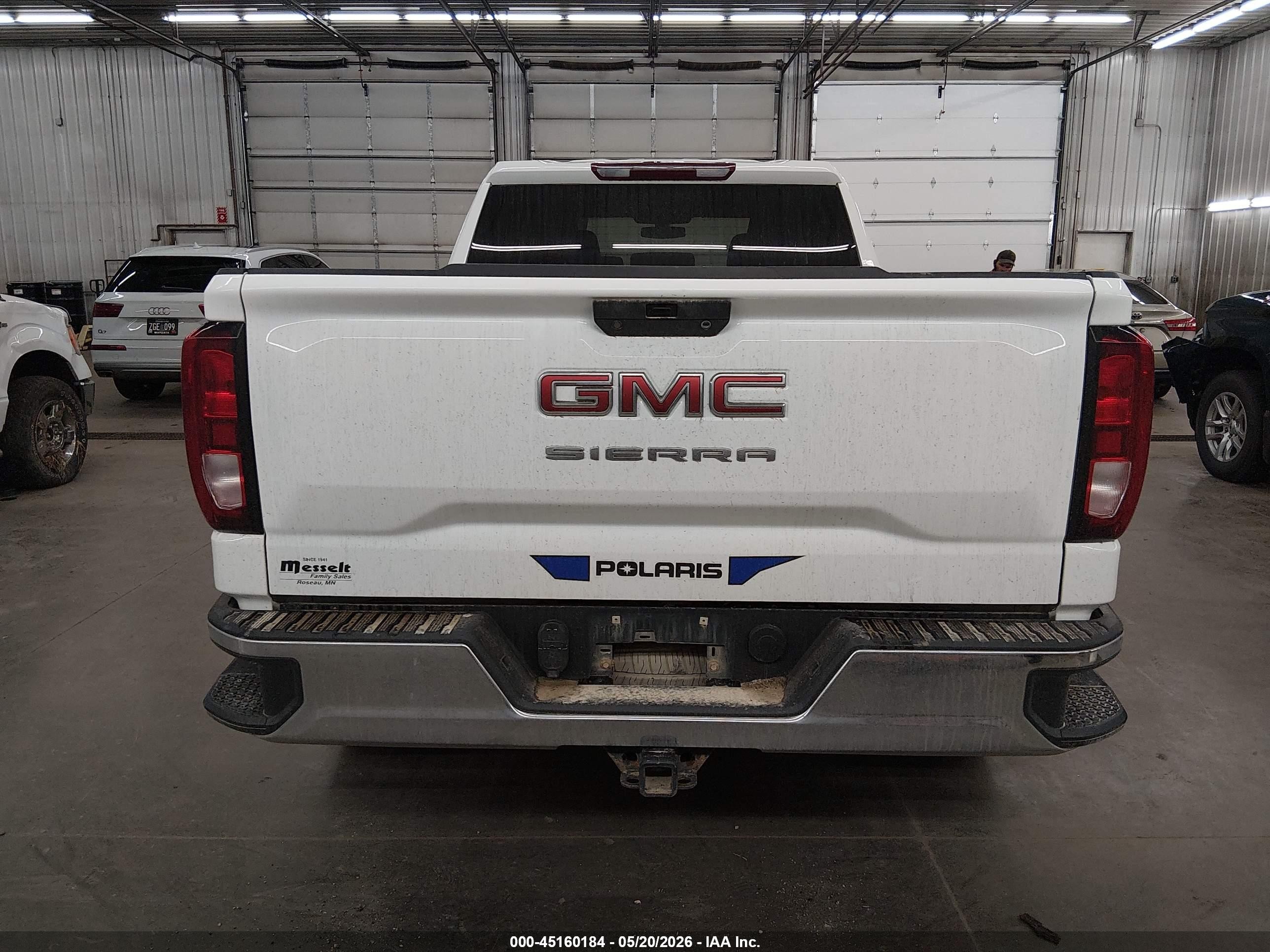 2021 Gmc Sierra 1500 Белый vin: 1GTR9AEF1MZ190912