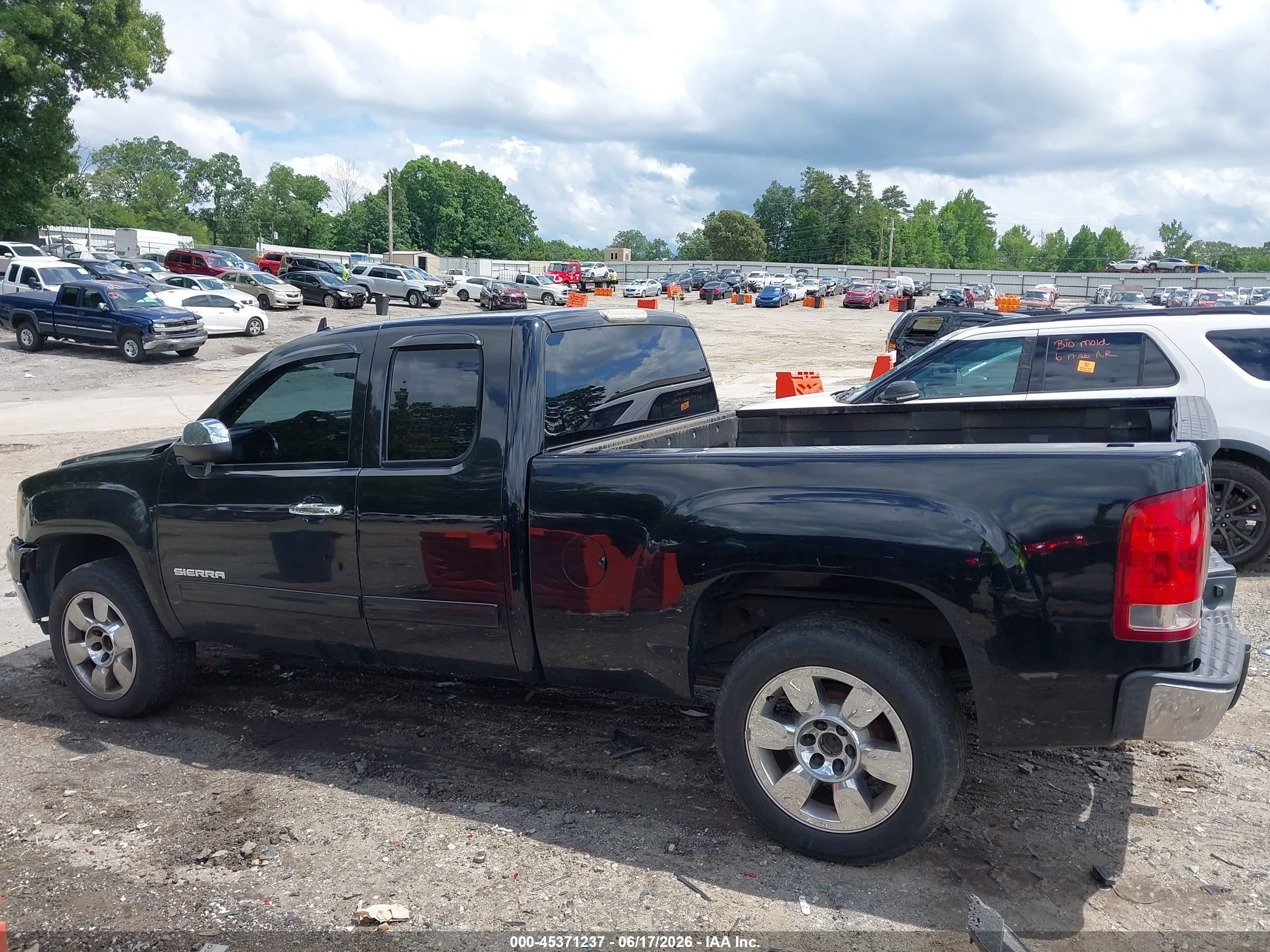 2010 Gmc Sierra 1500 Sle Black vin: 1GTSCVE02AZ276232