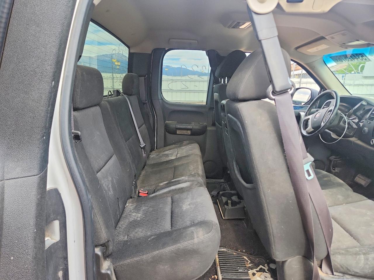 2010 Gmc Sierra K1500 Sle White vin: 1GTSKVE08AZ288775