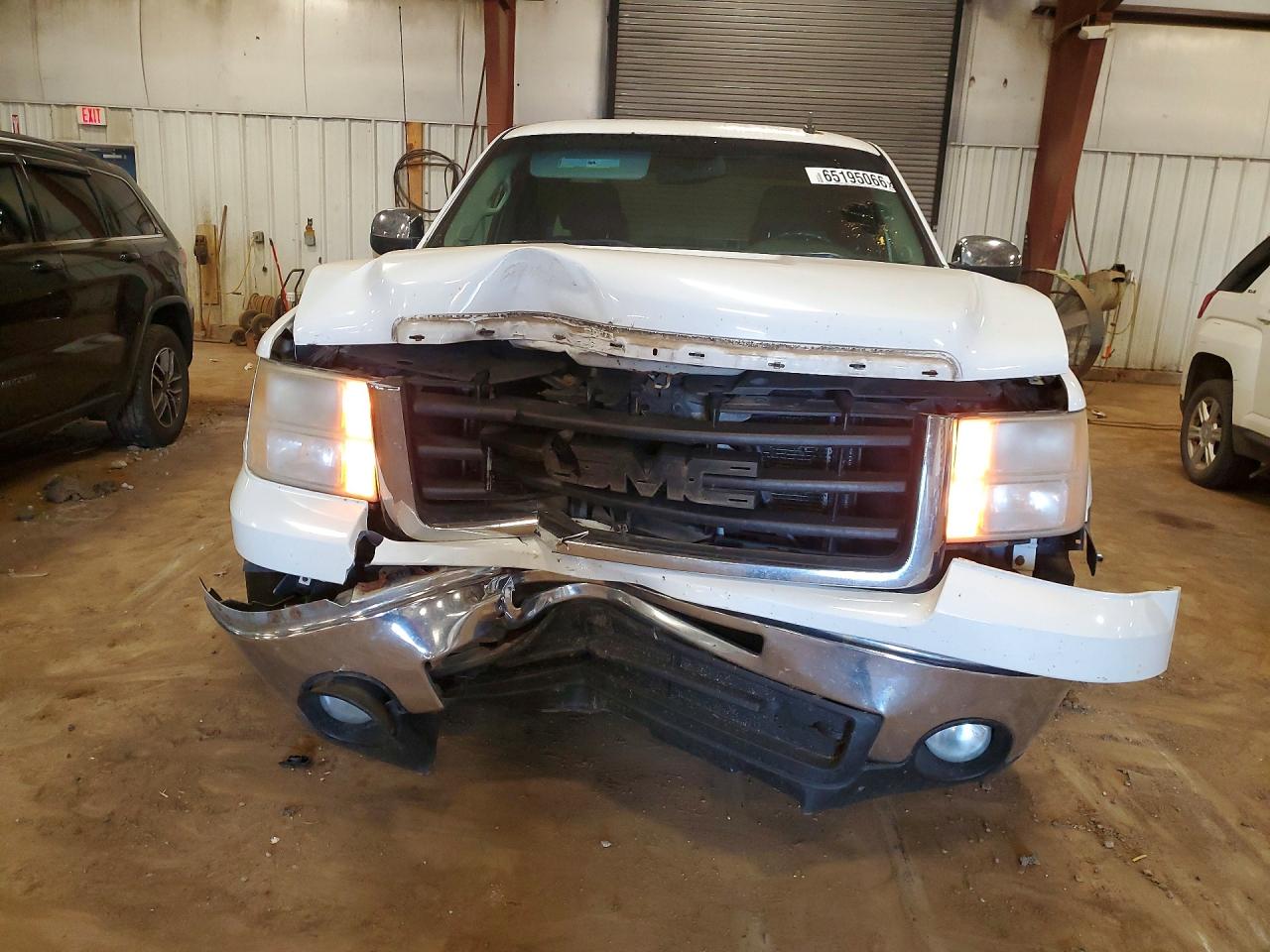 2010 Gmc Sierra K1500 Sle White vin: 1GTSKVE31AZ143667